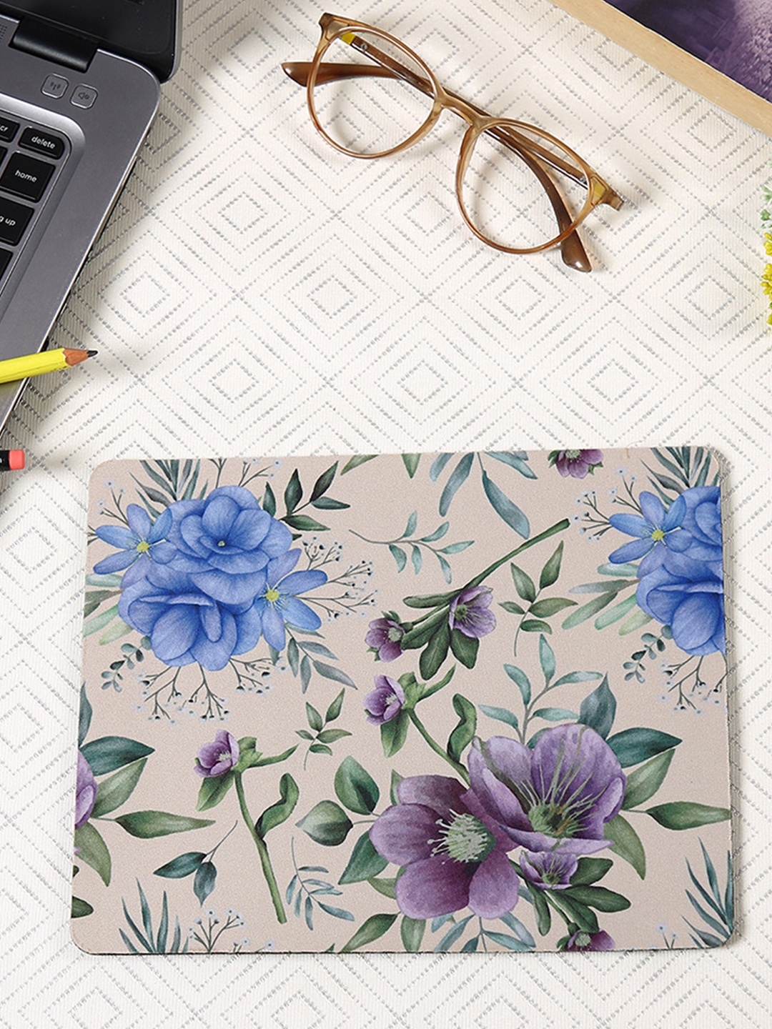 

PENTADECO Beige & Purple Floral Printed Square Shaped Note Pad Stationery