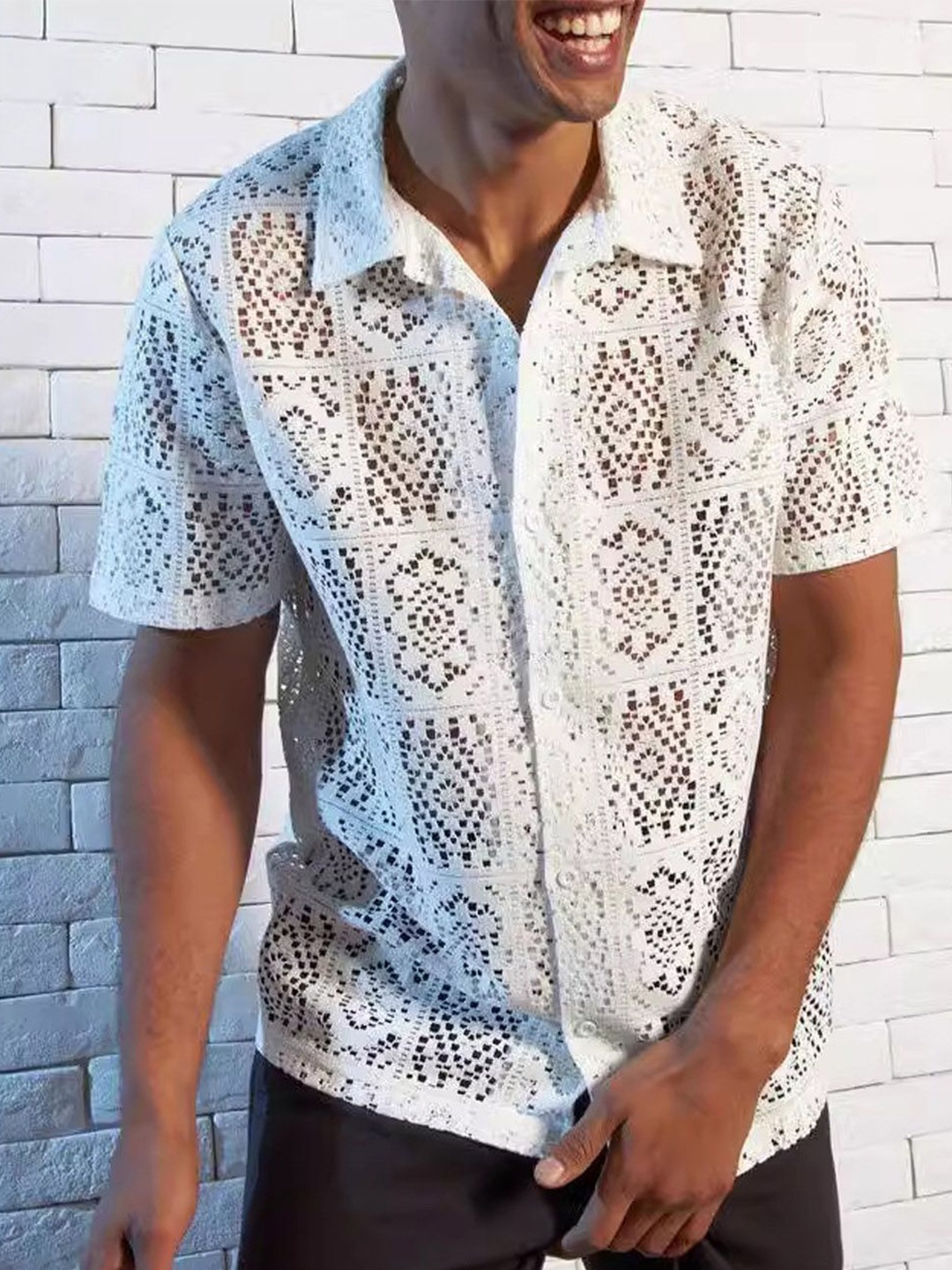 

StyleCast Men Spread Collar Abstract Printed Cotton Casual Shirt, White