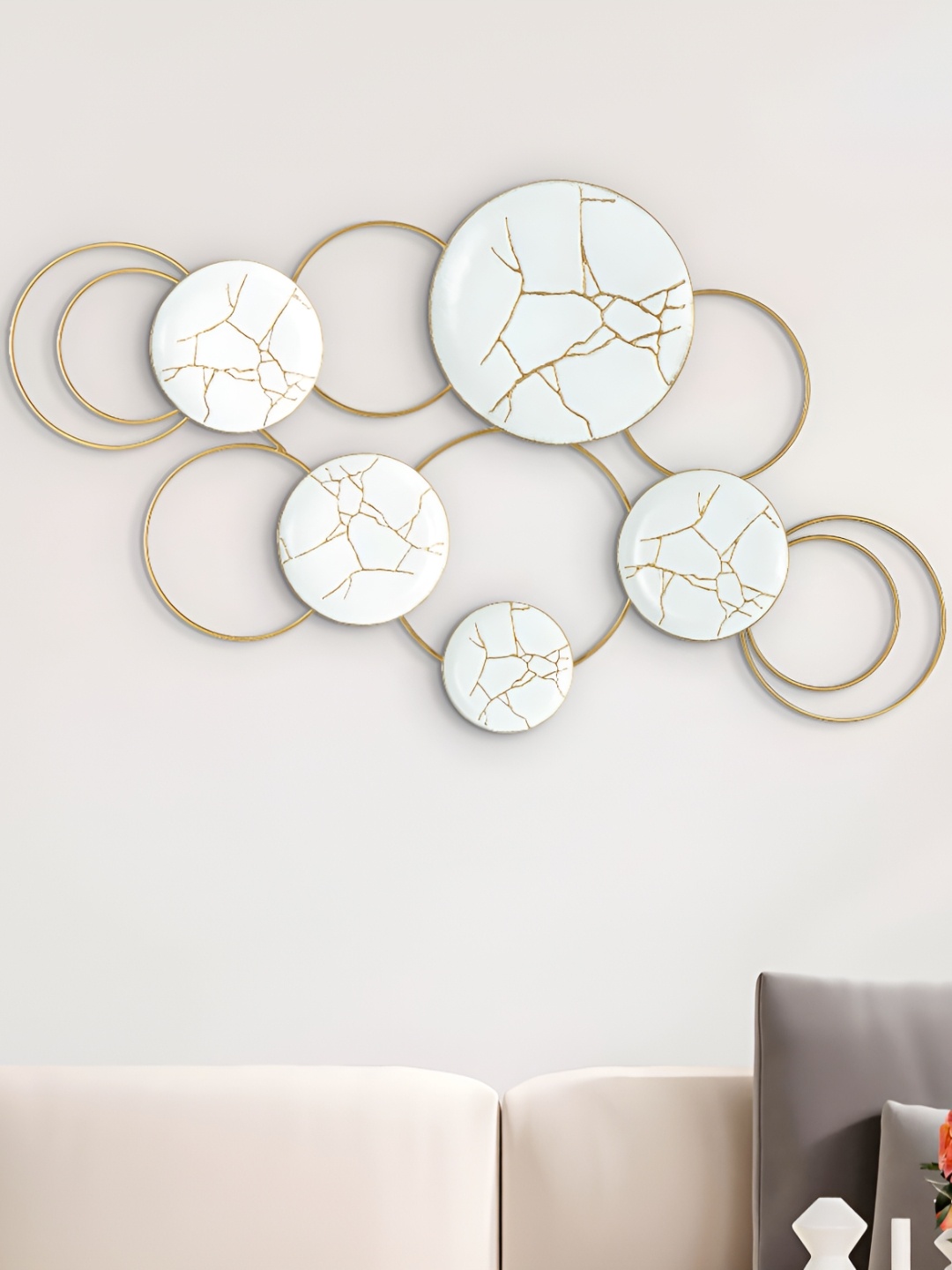 

Home Centre Panorama Sparta White & Gold Toned Metal Textured Hanging Wall Decor
