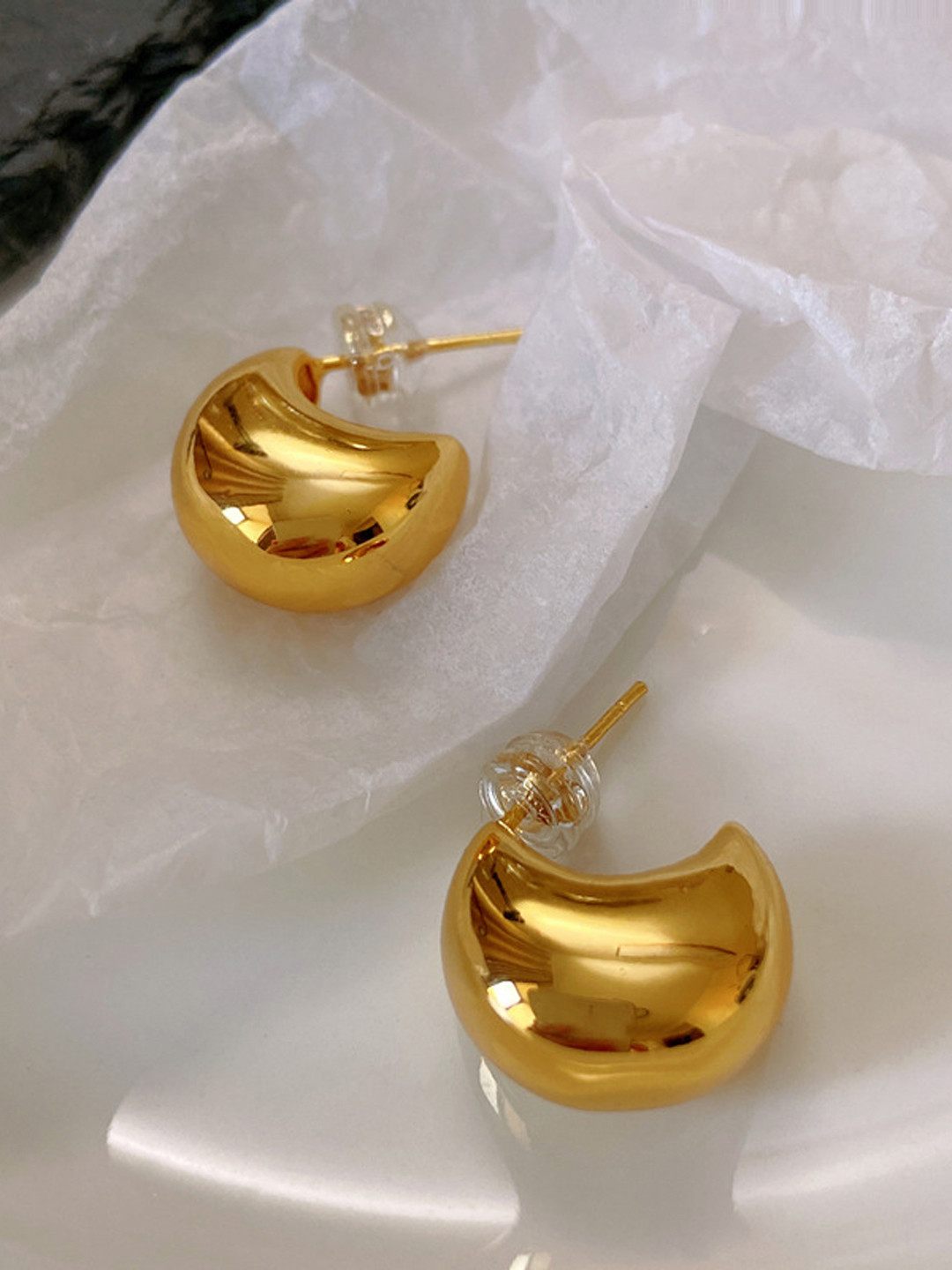 

FIMBUL Gold-Plated Classic Stainless Steel Antique Studs