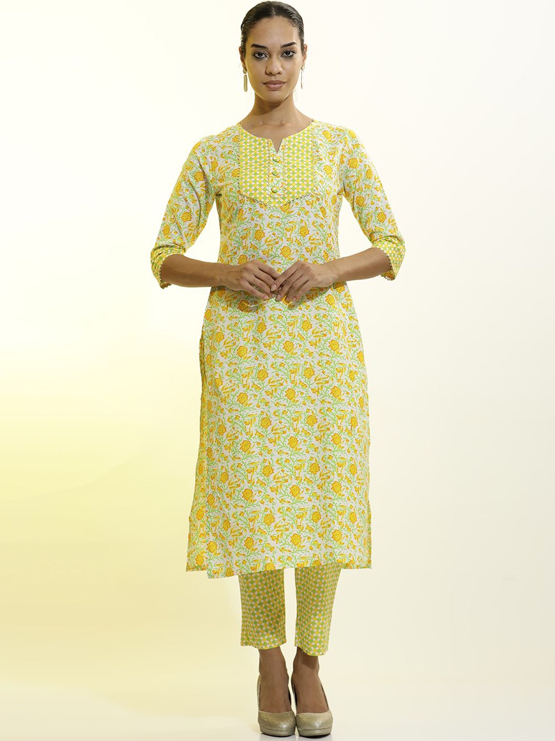 

Jaipur Kurti Floral Printed Cotton Blend Kurta Set, Yellow
