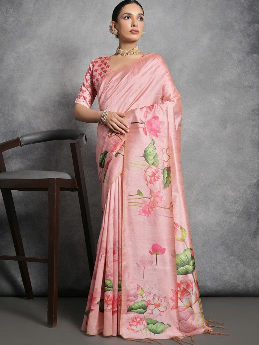 

STAVA CREATION Floral Print Saree, Pink
