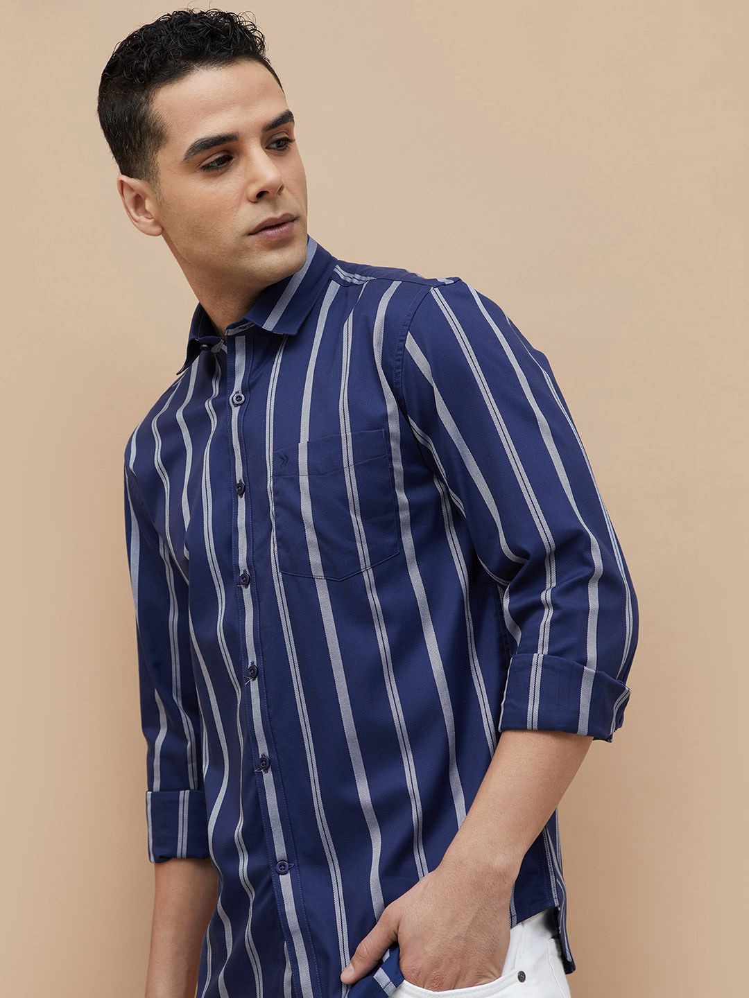 

CODE by Lifestyle Men Cutaway Collar Vertical Striped Cotton Casual Shirt, Navy blue