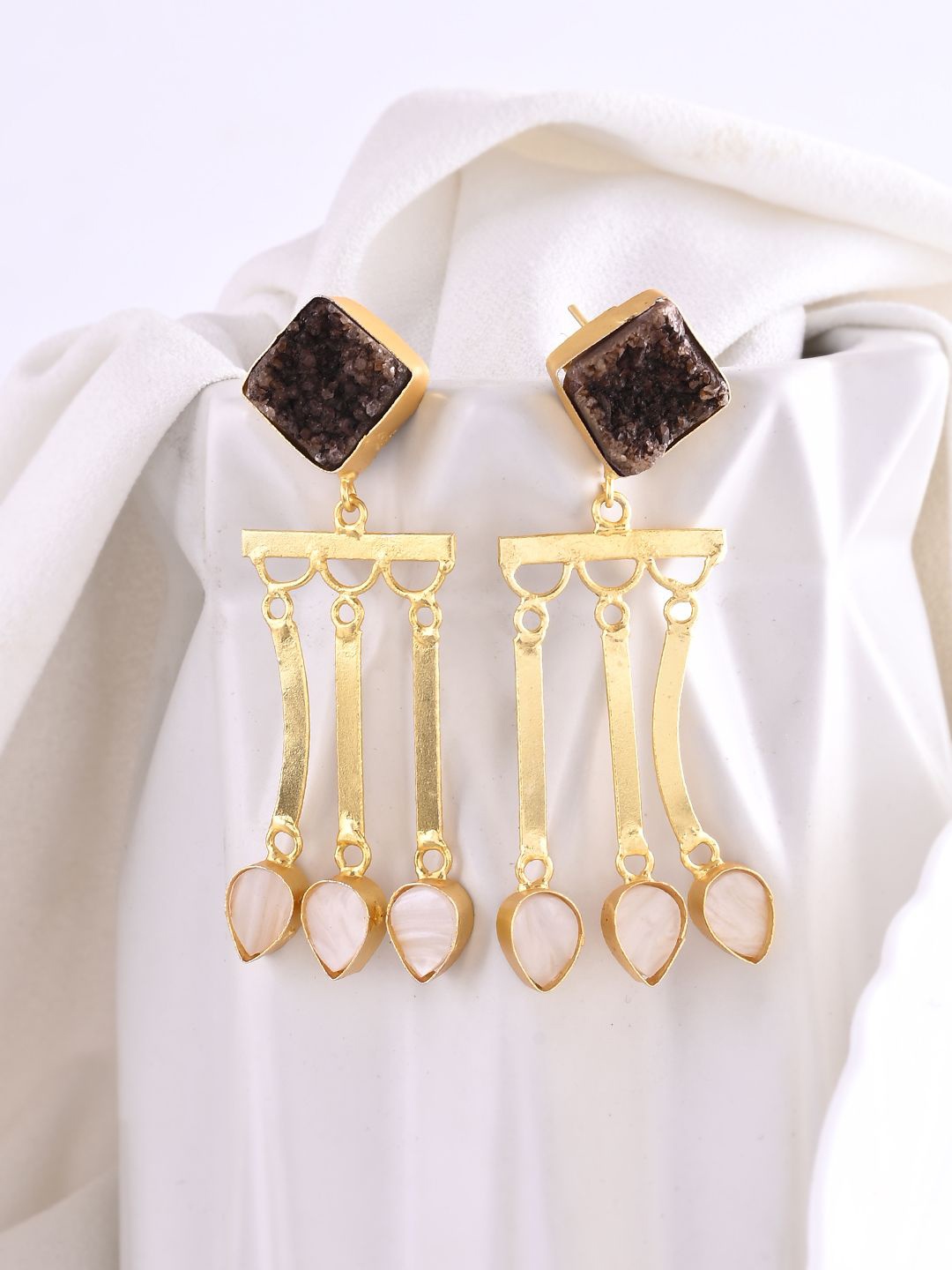 

DASTOOR Gold Plated Artificial Stones Studded Contemporary Drop Earrings