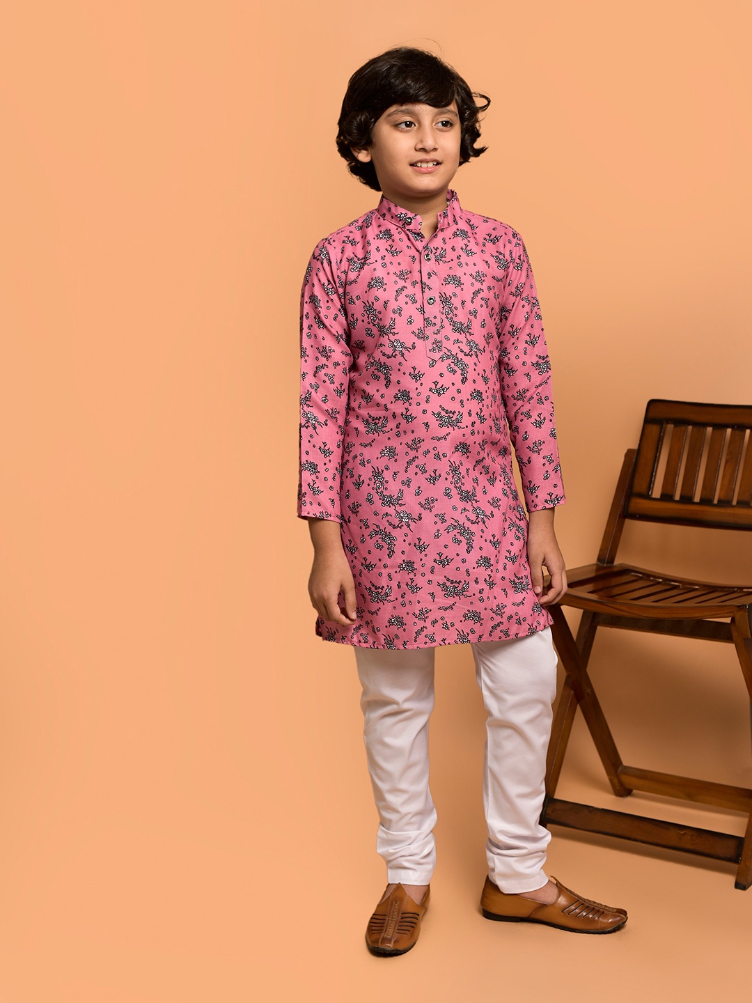 

PRINTCULTR Boys Ethnic Motifs Printed Mandarin Collar Regular Straight Kurta with Pyjamas, Pink