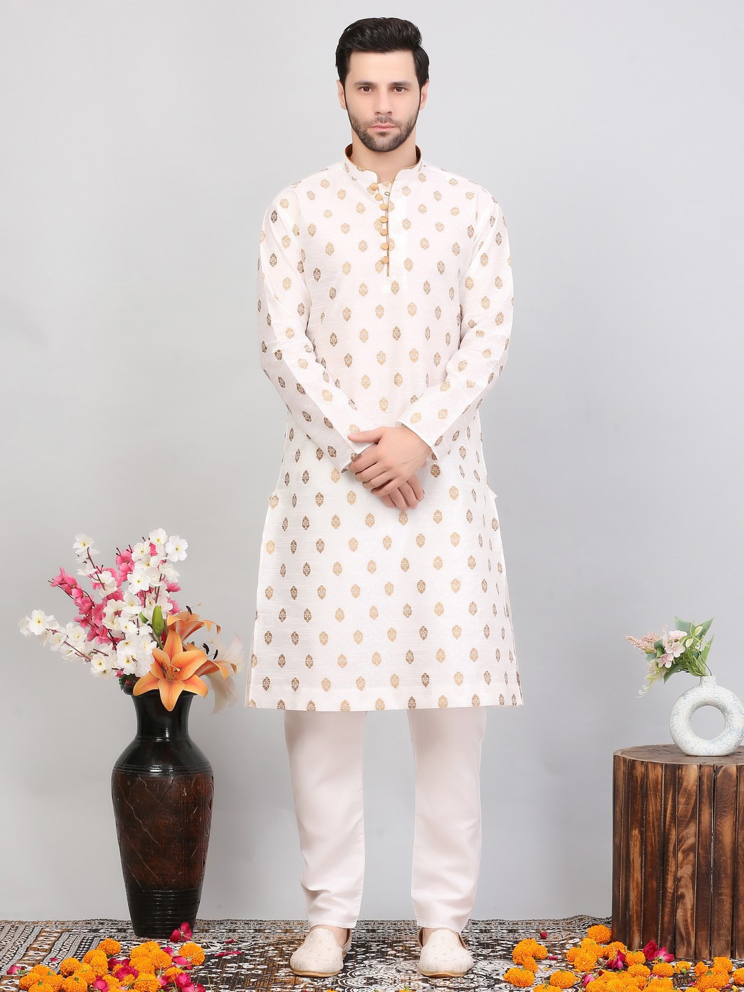 

Sydney Heights Ethnic Motifs Woven Design Mandarin Collar Kurta With Trousers, White