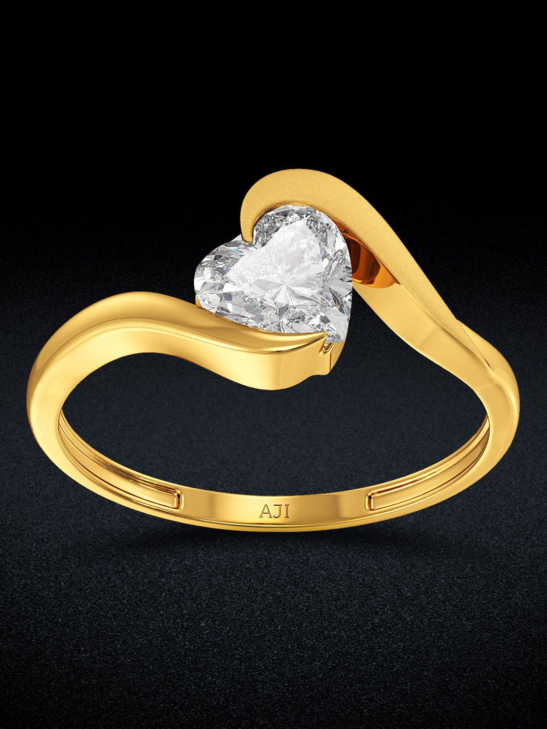 

Joyalukkas Women 22KT Finger Ring Gold