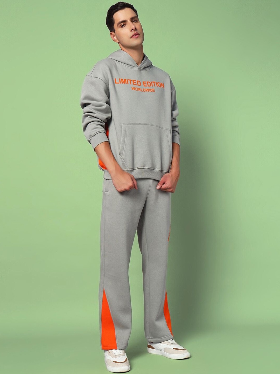 

WEARDUDS ColorBlocked Sweatshirt With Trousers Co-Ords, Grey