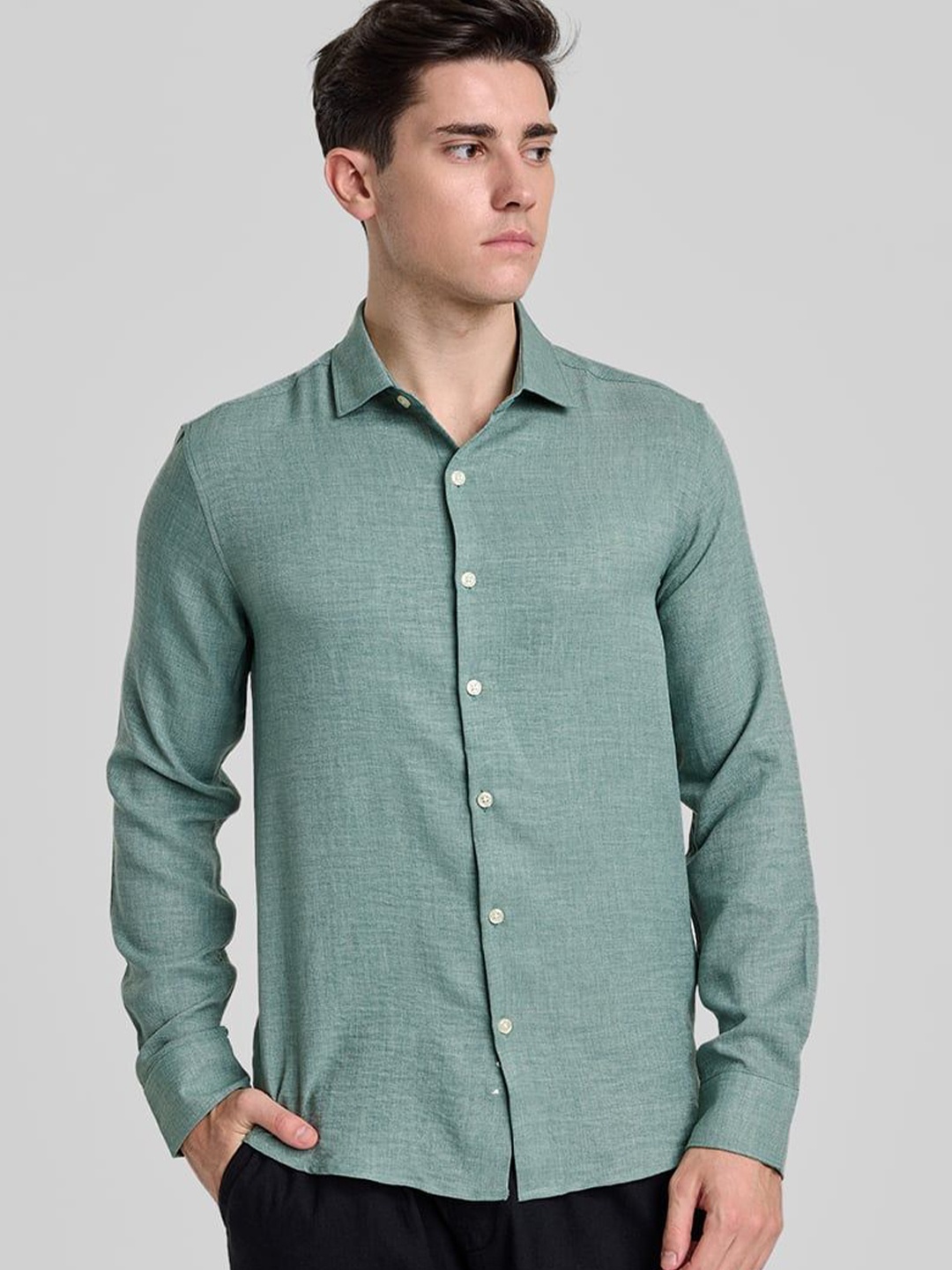

Snitch Men Smart Spread Collar Solid Slim Fit Casual Shirt, Turquoise blue