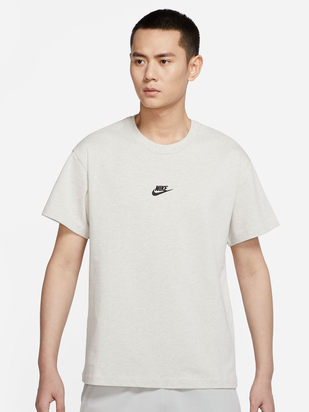 

Nike Men Sportswear Premium Essentials T-Shirt, Grey