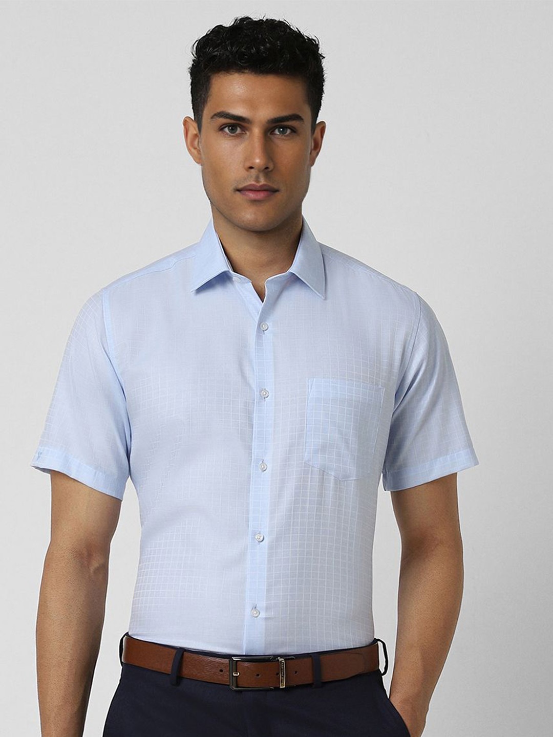 

Van Heusen Men Spread Collar Checked Cotton Slim Fit Formal Shirt, Blue