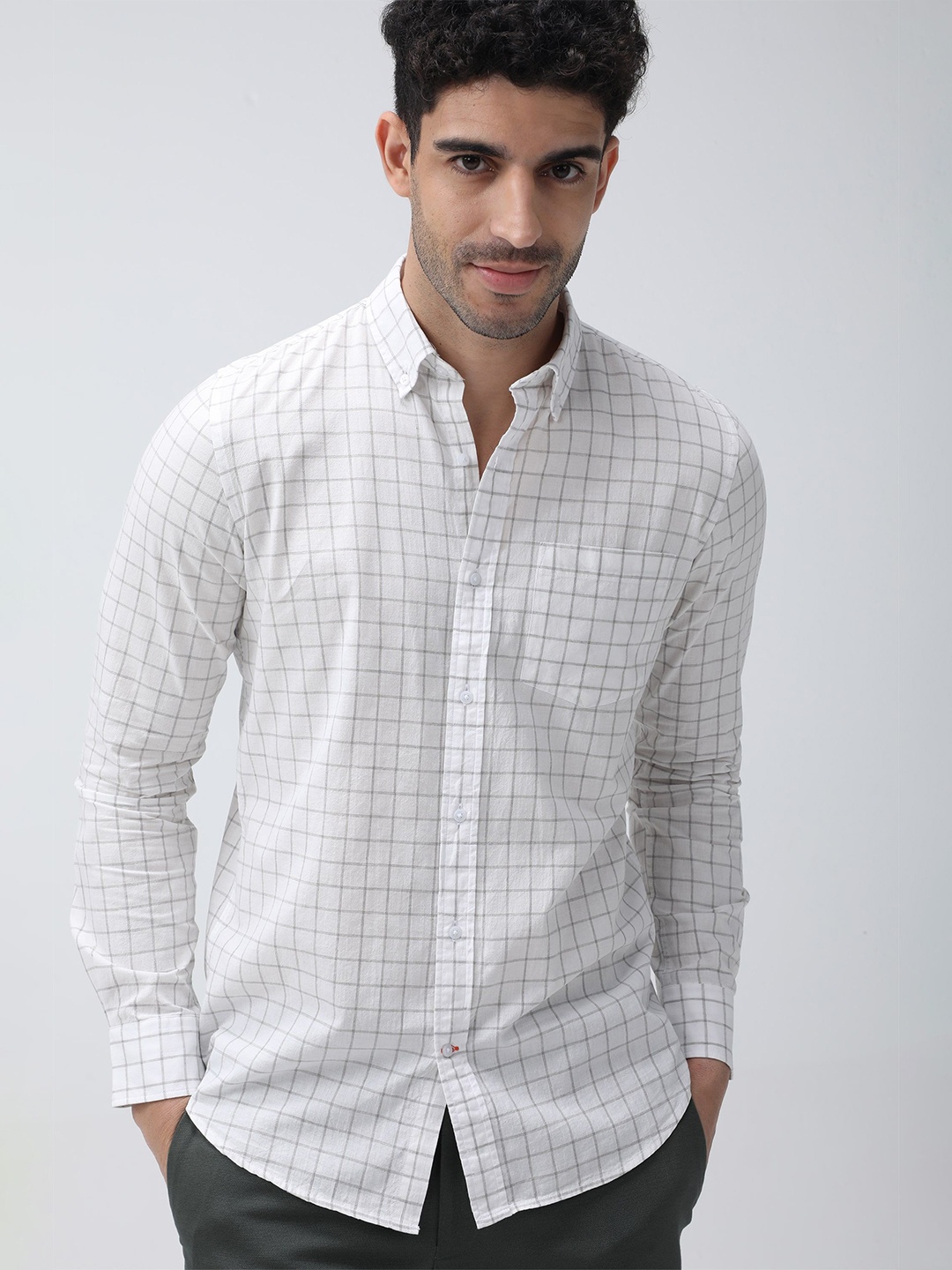 

BARE BROWN Men Button-Down Collar Grid Tattersall Checked Cotton Casual Shirt, White
