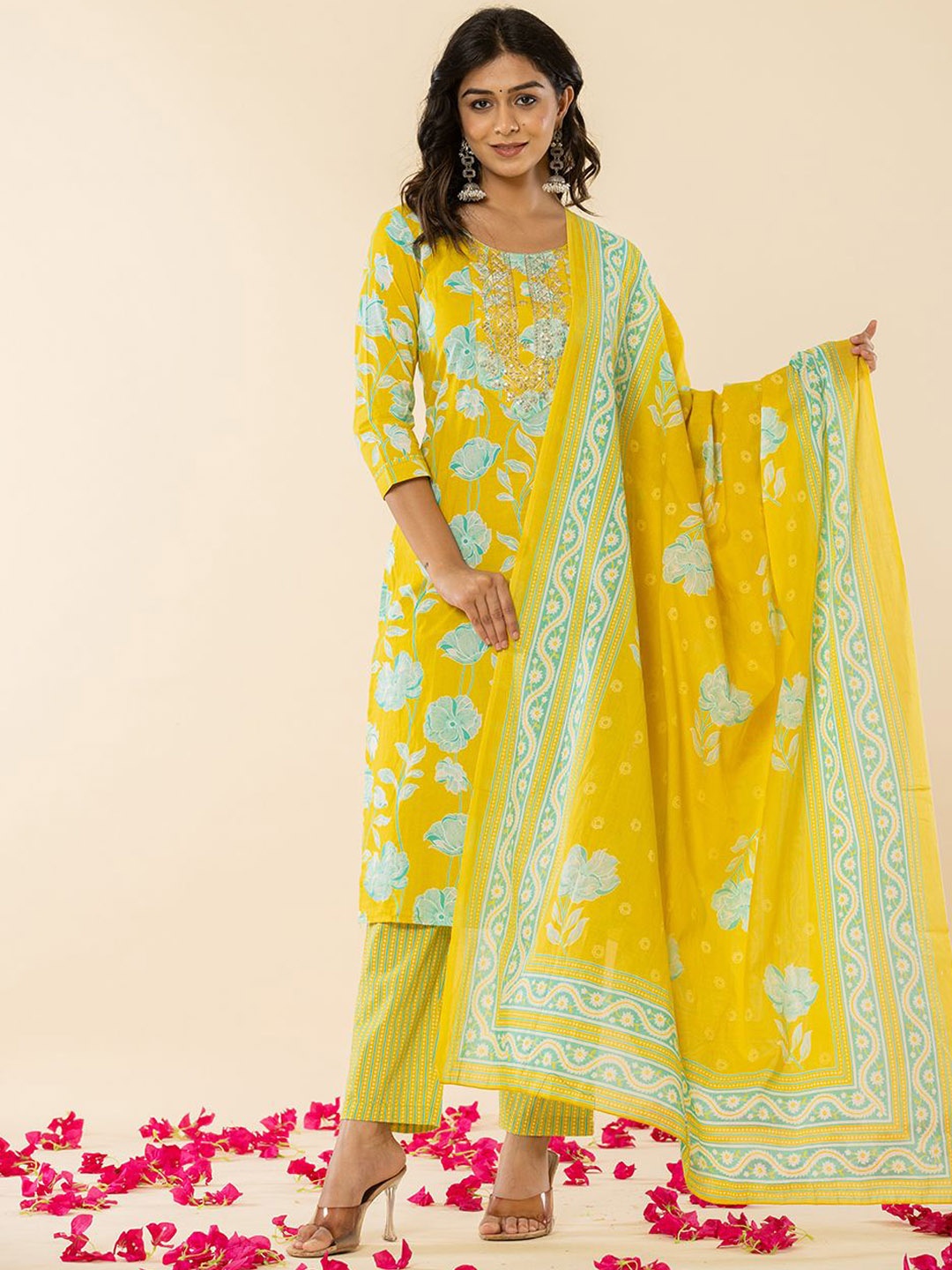 

Yufta Floral Printed Three-Quarter Sleeves Sequinned Pure Cotton Kurta & Trouser & Dupatta, Yellow