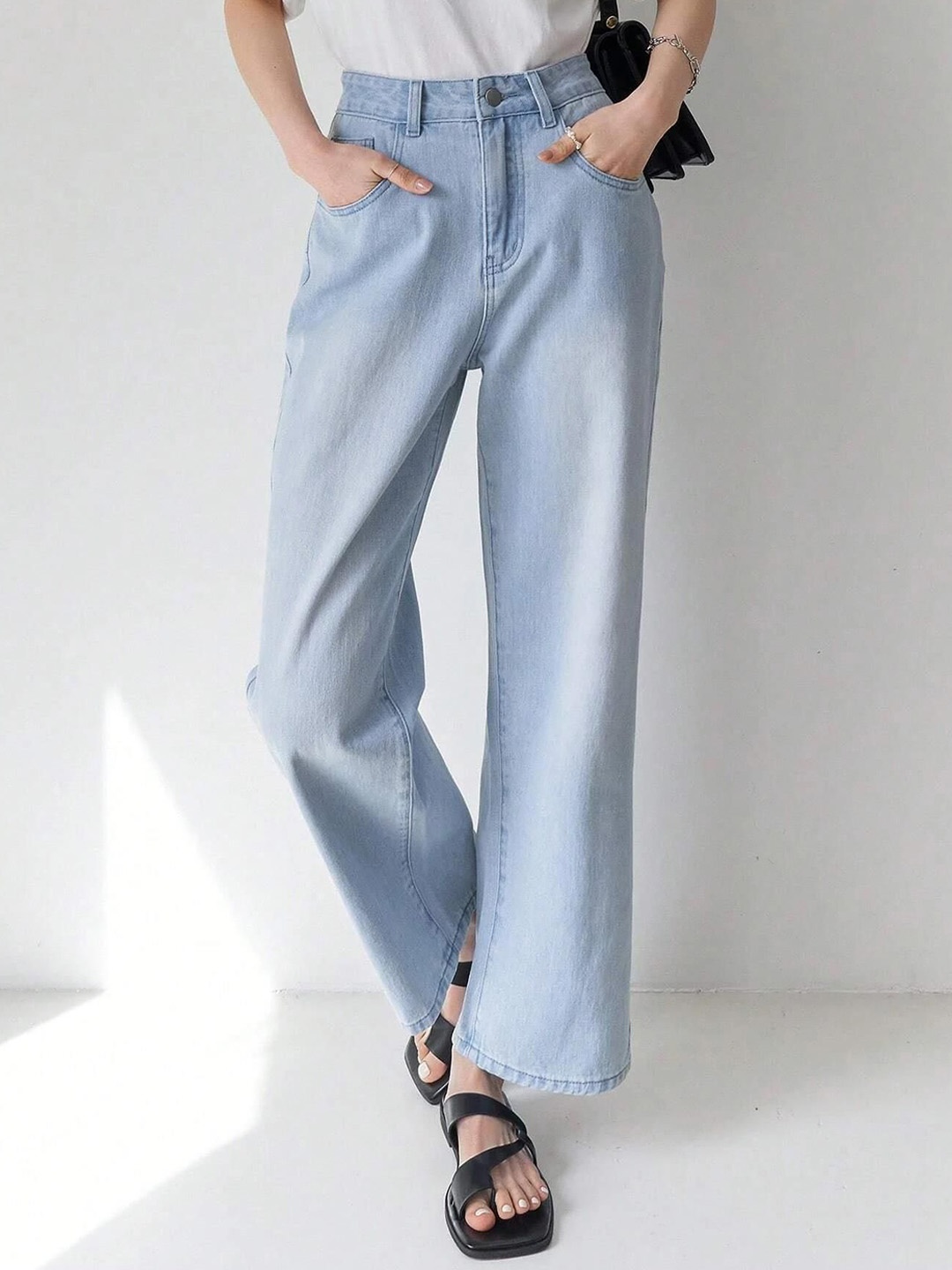 

Kotty Women Straight Fit High-Rise Stretchable Jeans, Blue