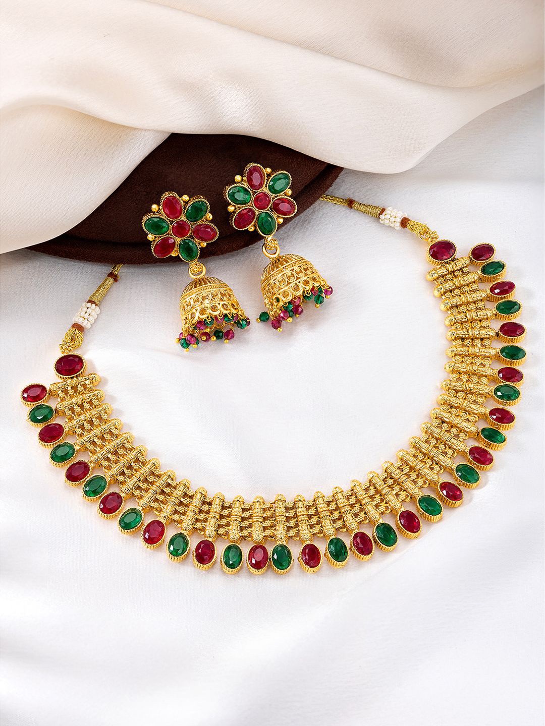 

Peora Gold-Plated Stone-Studded Jewellery Set