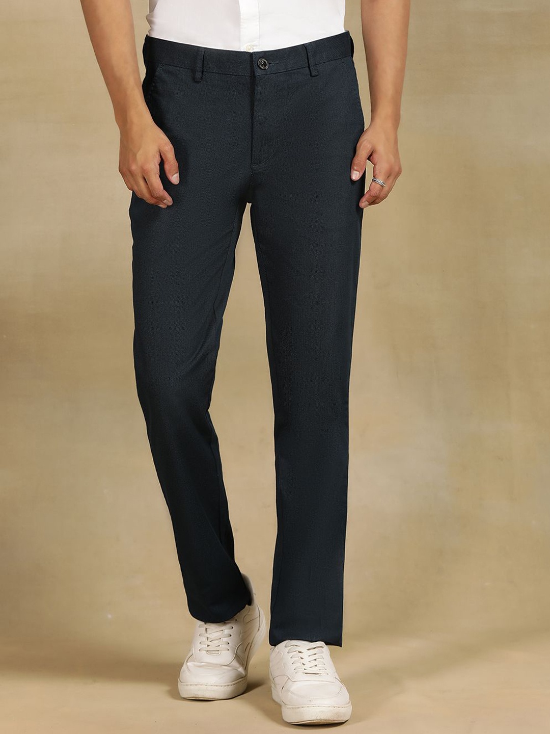 

JADE BLUE Men Slim Fit Cotton Trousers, Navy blue