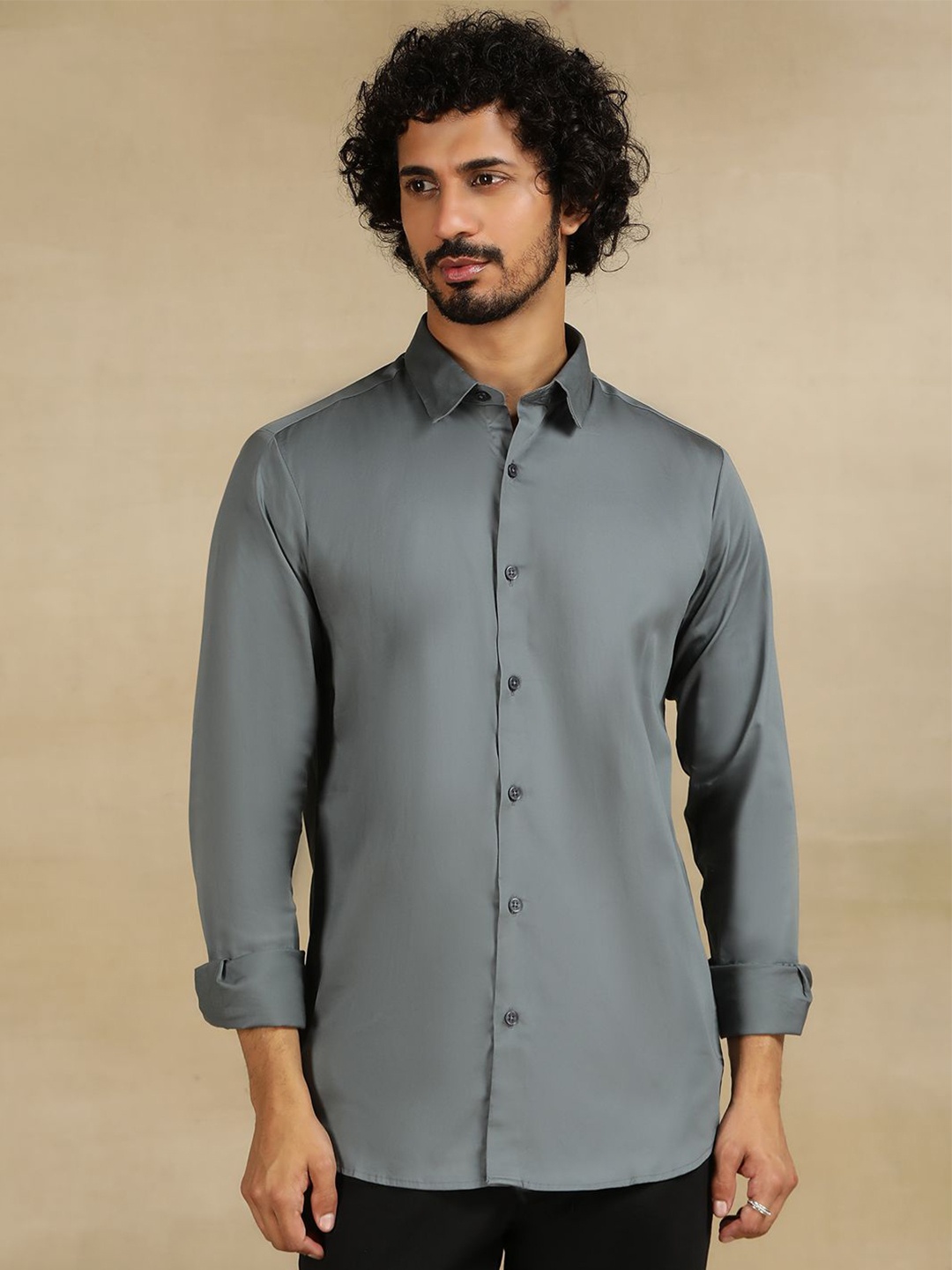

JADE BLUE Men Cutaway Collar Solid Cotton Casual Shirt, Grey