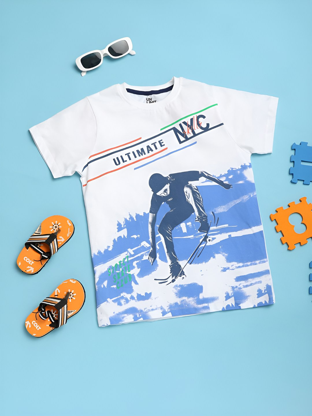 

V-Mart Boys Printed T-shirt, White