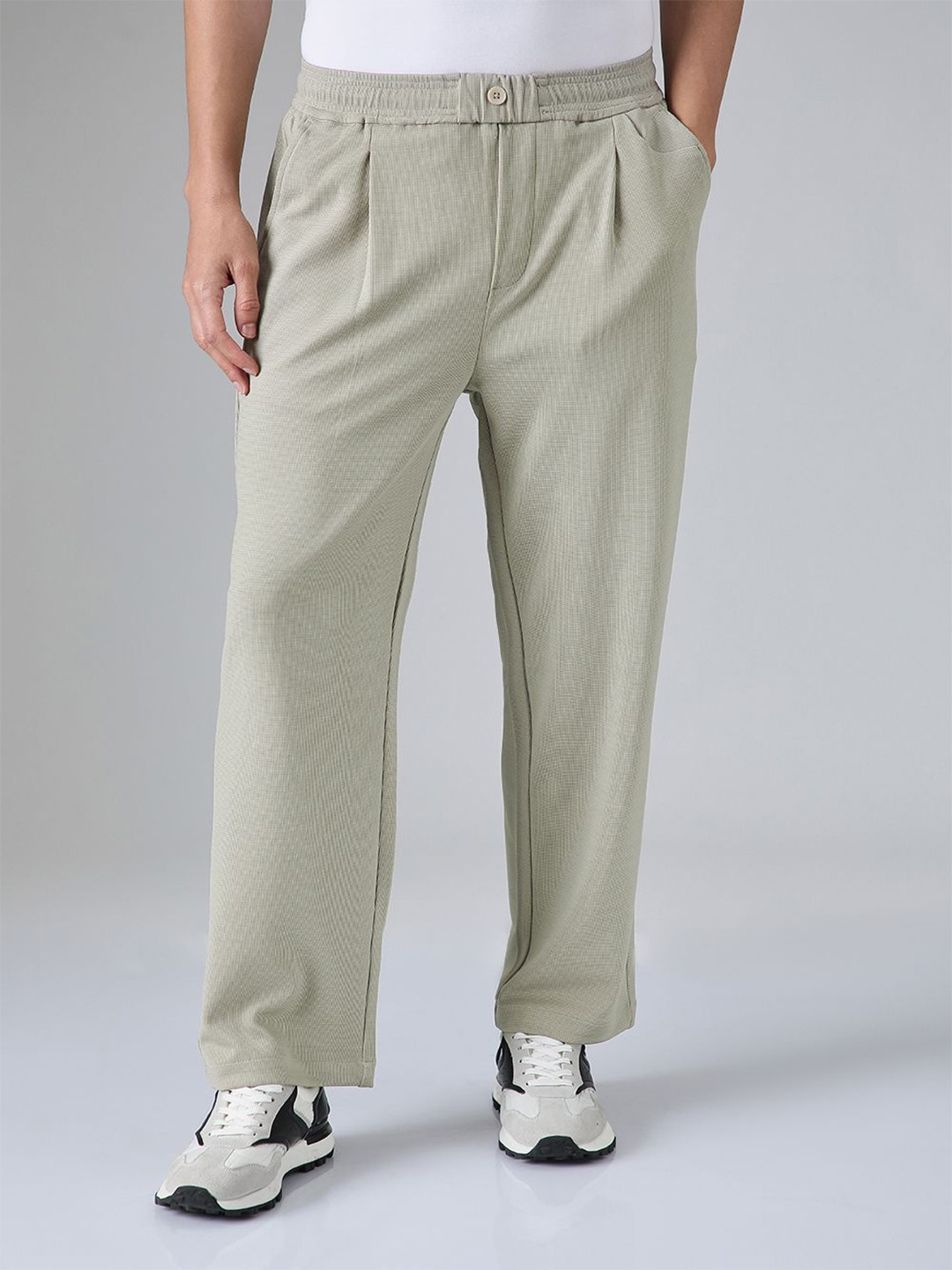 

Banana Club Men Smart Pleated Trousers, Green