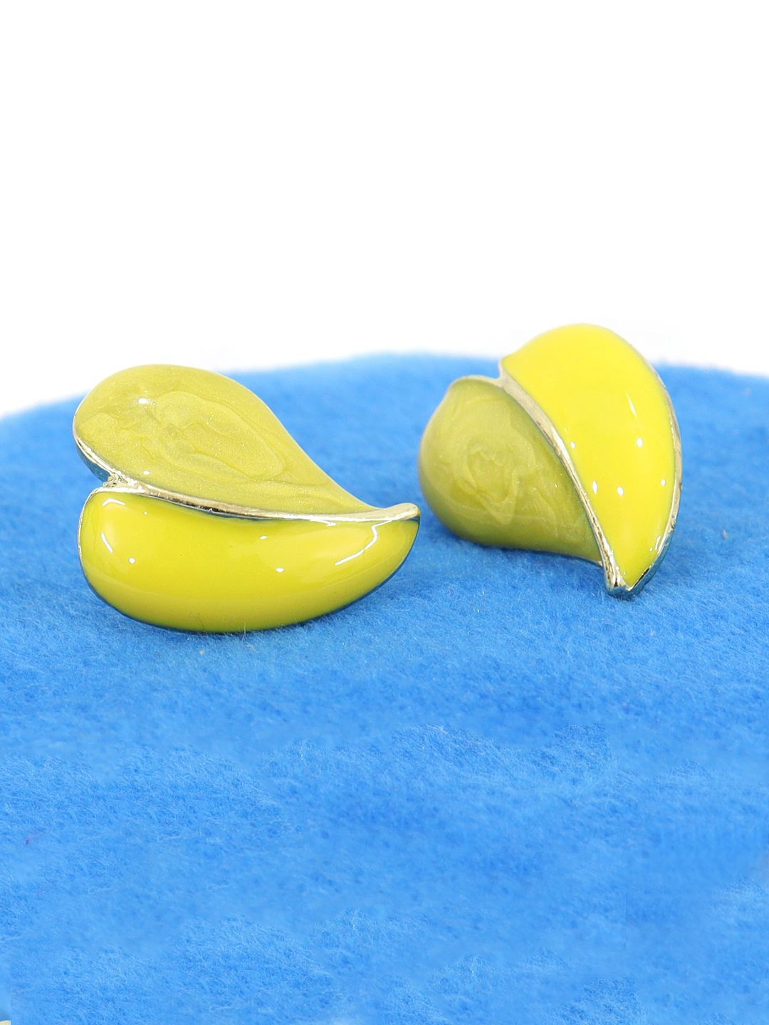 

KRENOZ Heart Shaped Studs Earrings, Yellow