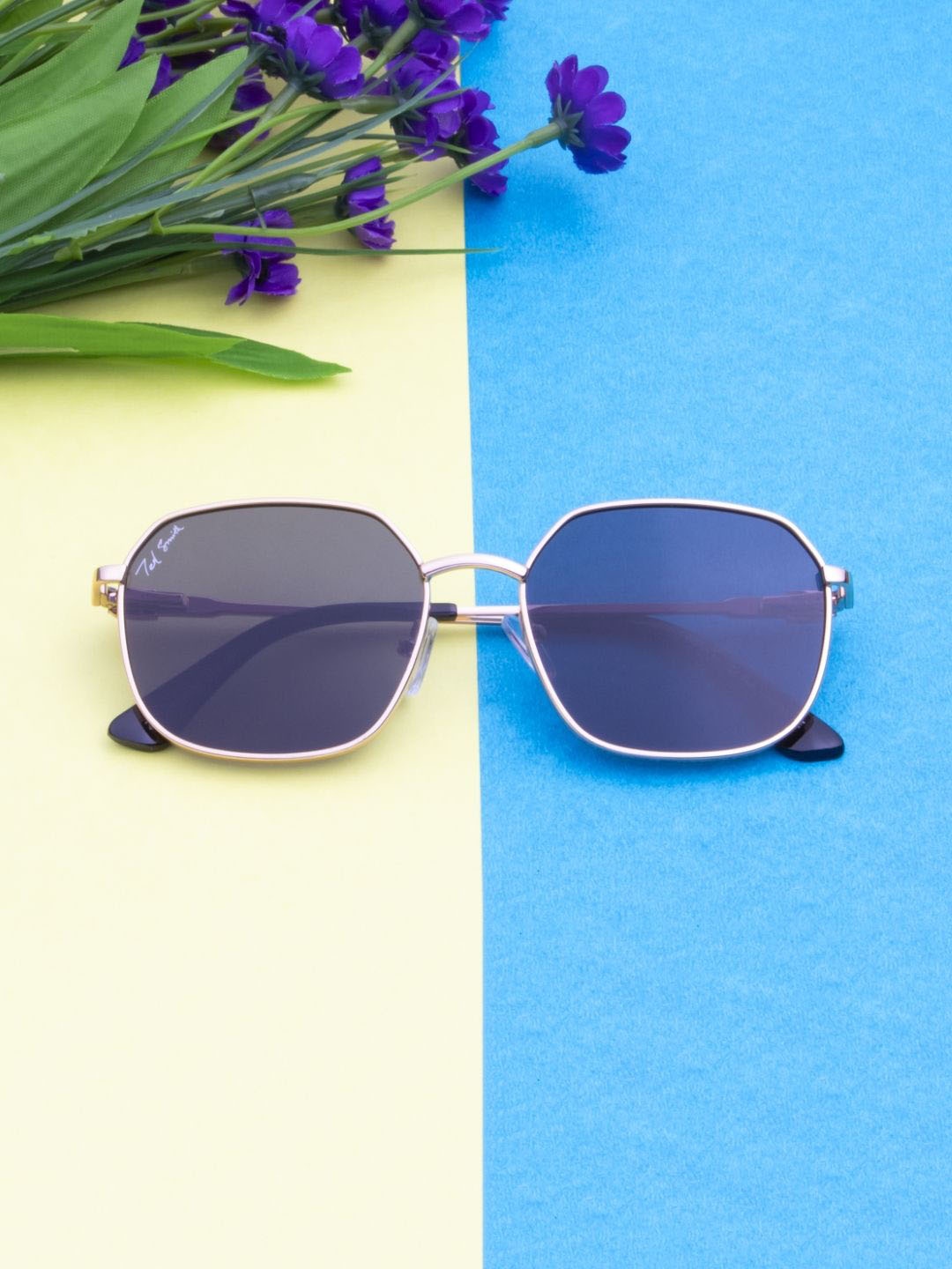 

Ted Smith Unisex Square Sunglasses with UV Protected Lens TRAILER_C1-GOLD, Grey
