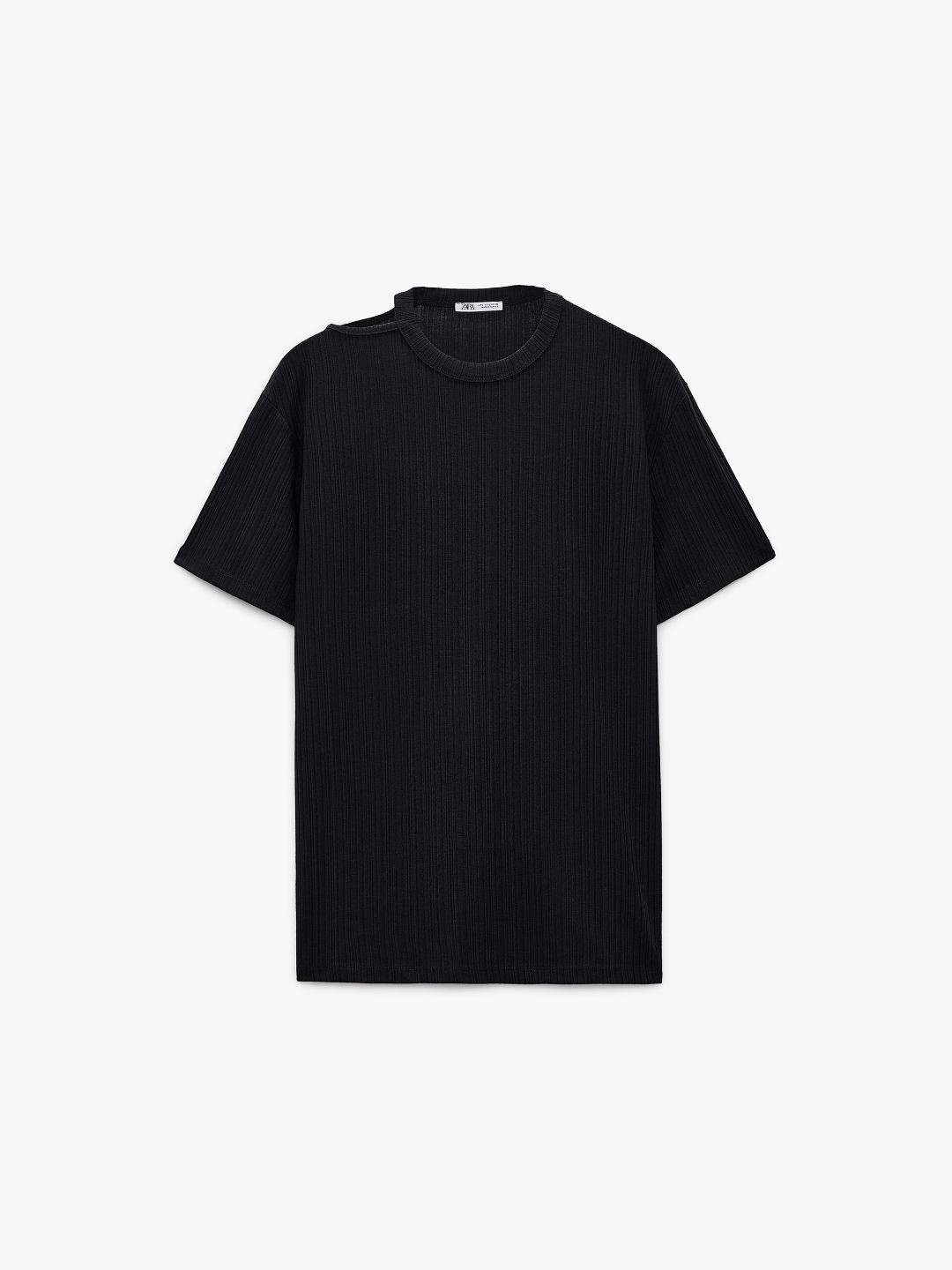 

ZARA Men Black Tshirts