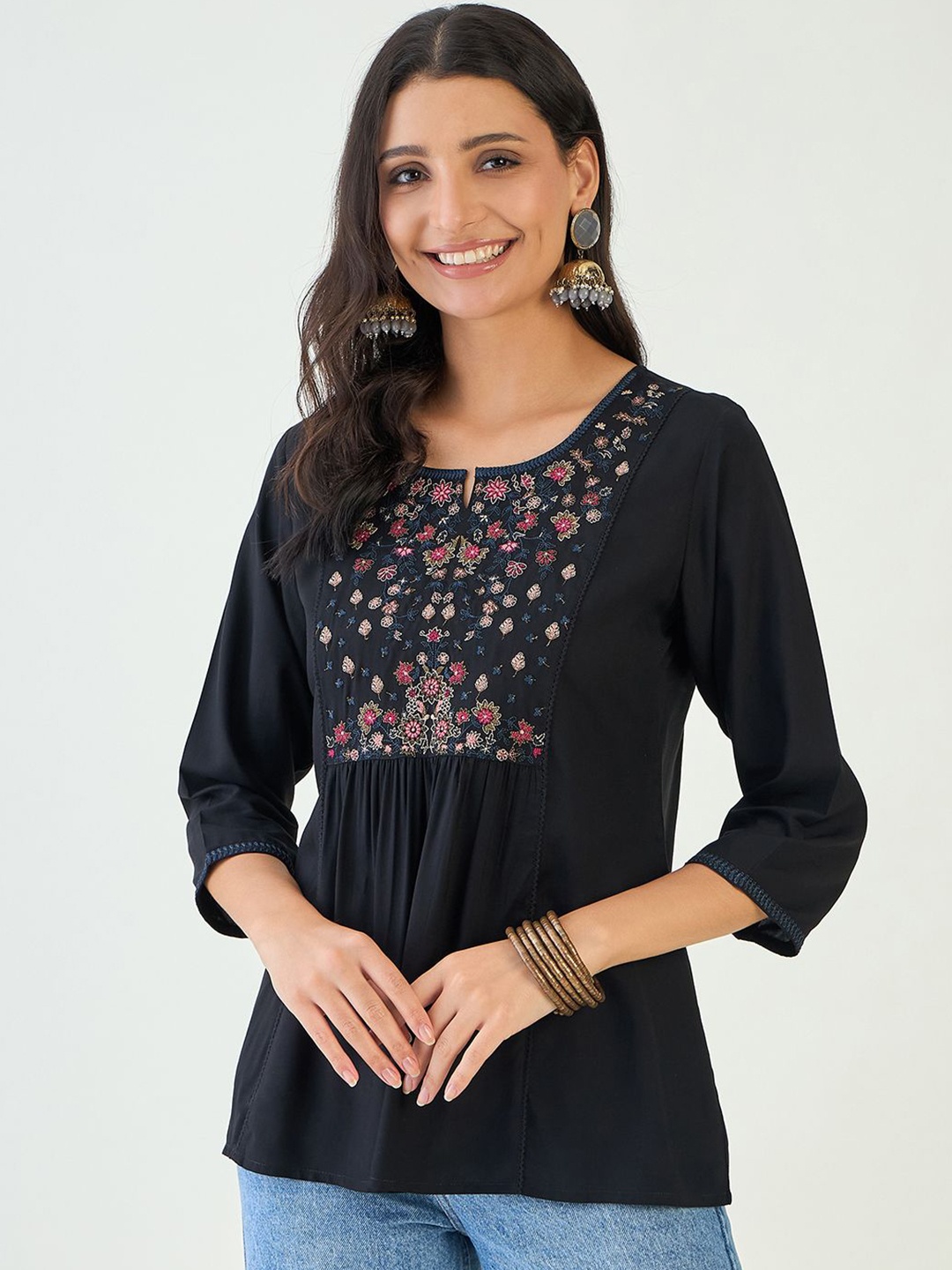 

Anouk Women Top, Black