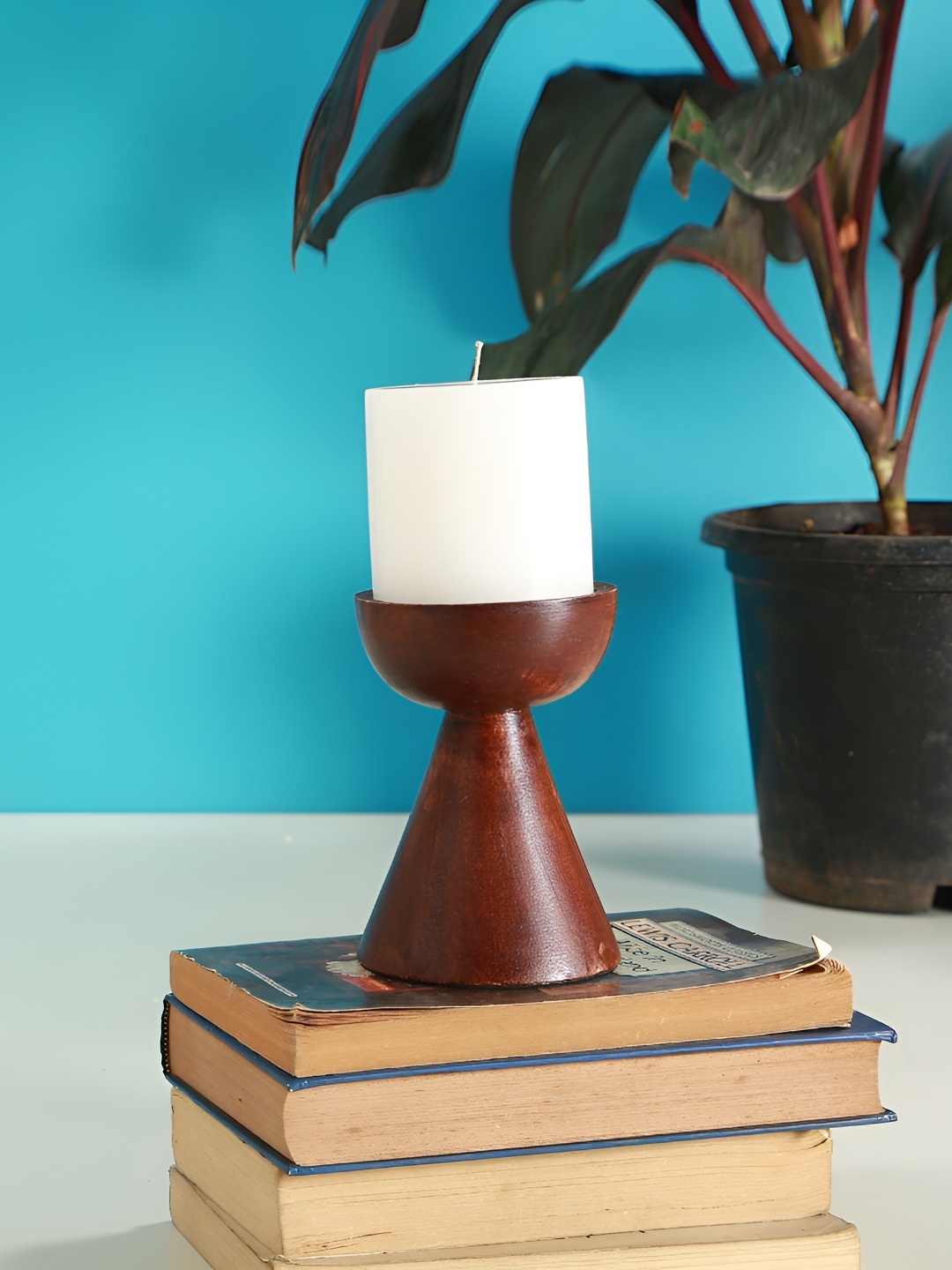 

Manor House Brown Candle Holder