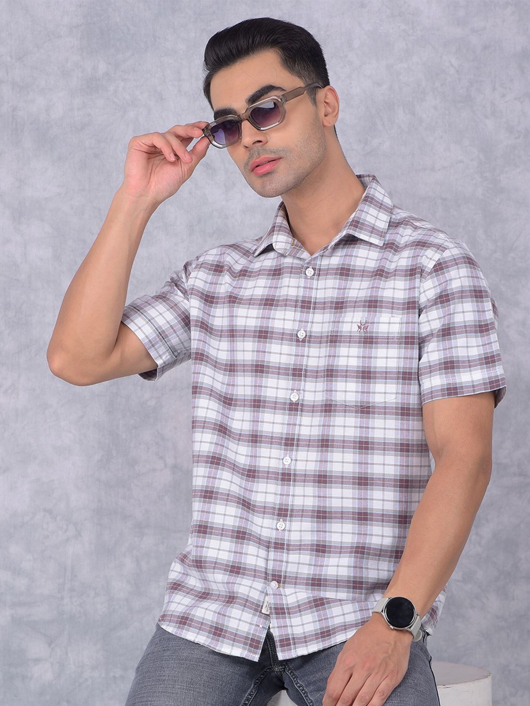 

Crimsoune Club Men Smart Spread Collar Checked Cotton Slim Fit Casual Shirt, Brown
