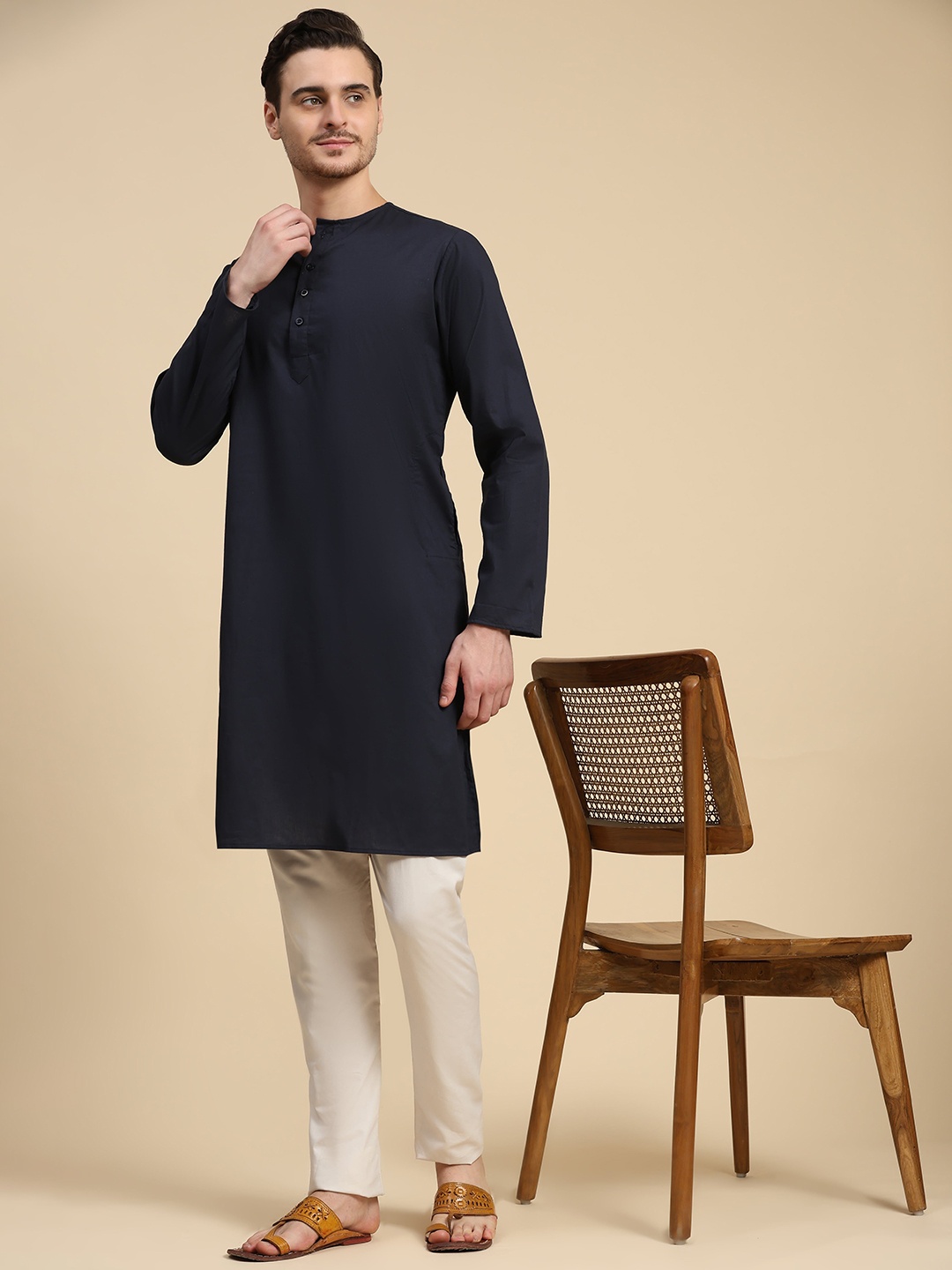 

SKAVIJ Round Neck Long Sleeves Indigo Pure Cotton Straight Kurta with Pyjamas, Navy blue