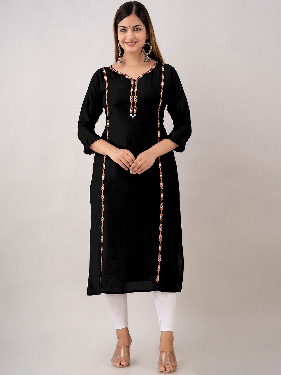 

zeenat libas Geometric Embroidered Mirror Work Regular Straight Kurta, Black