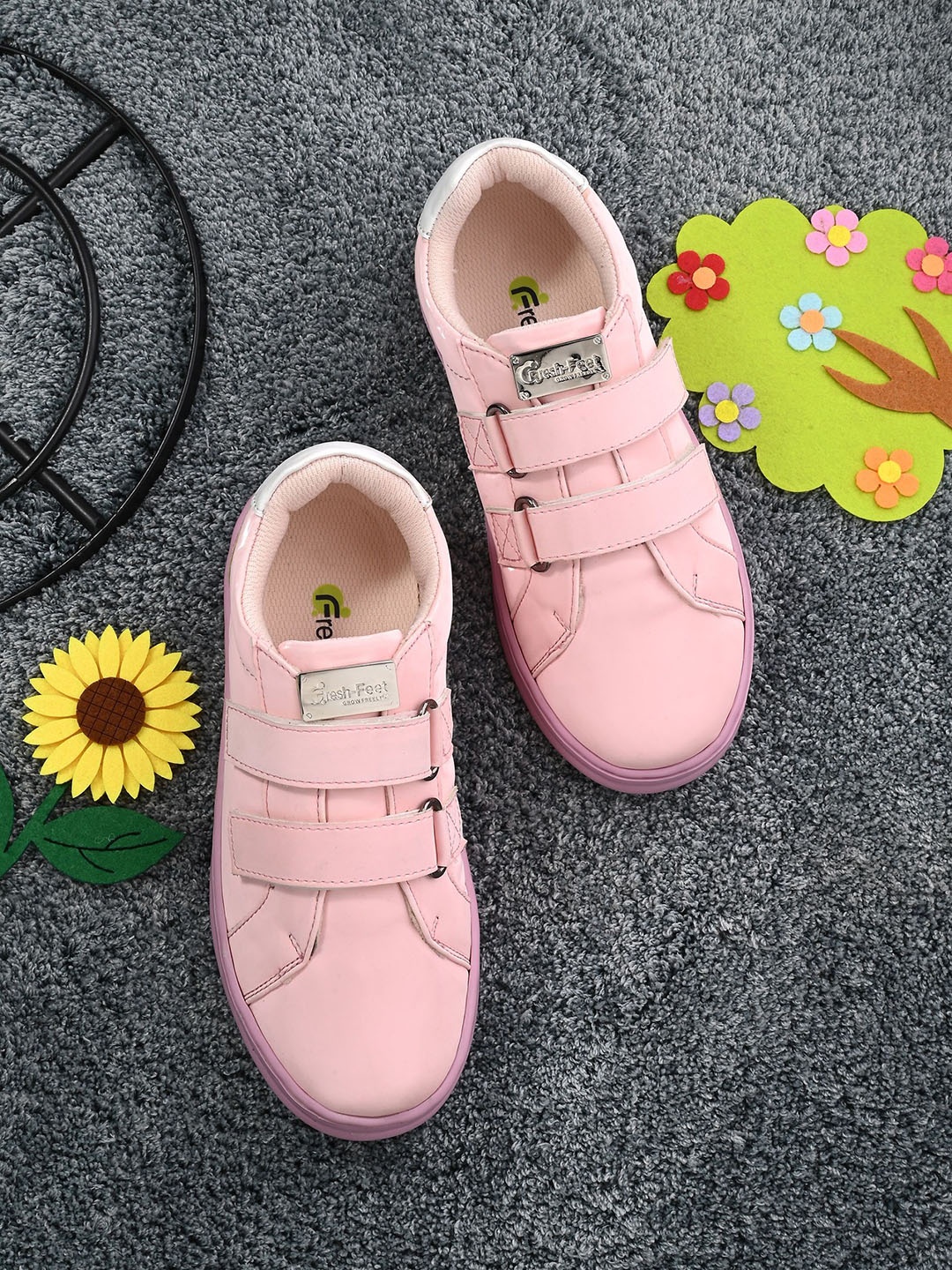 

FRESH 1947 FEET Kids Round Toe Casual Sneakers With Velcro Detailed, Pink