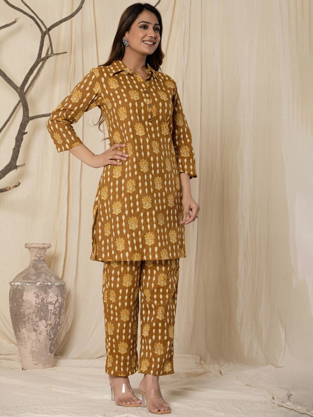 

VEDANA Printed Pure Cotton Tunic With Trousers Co-Ords, Mustard