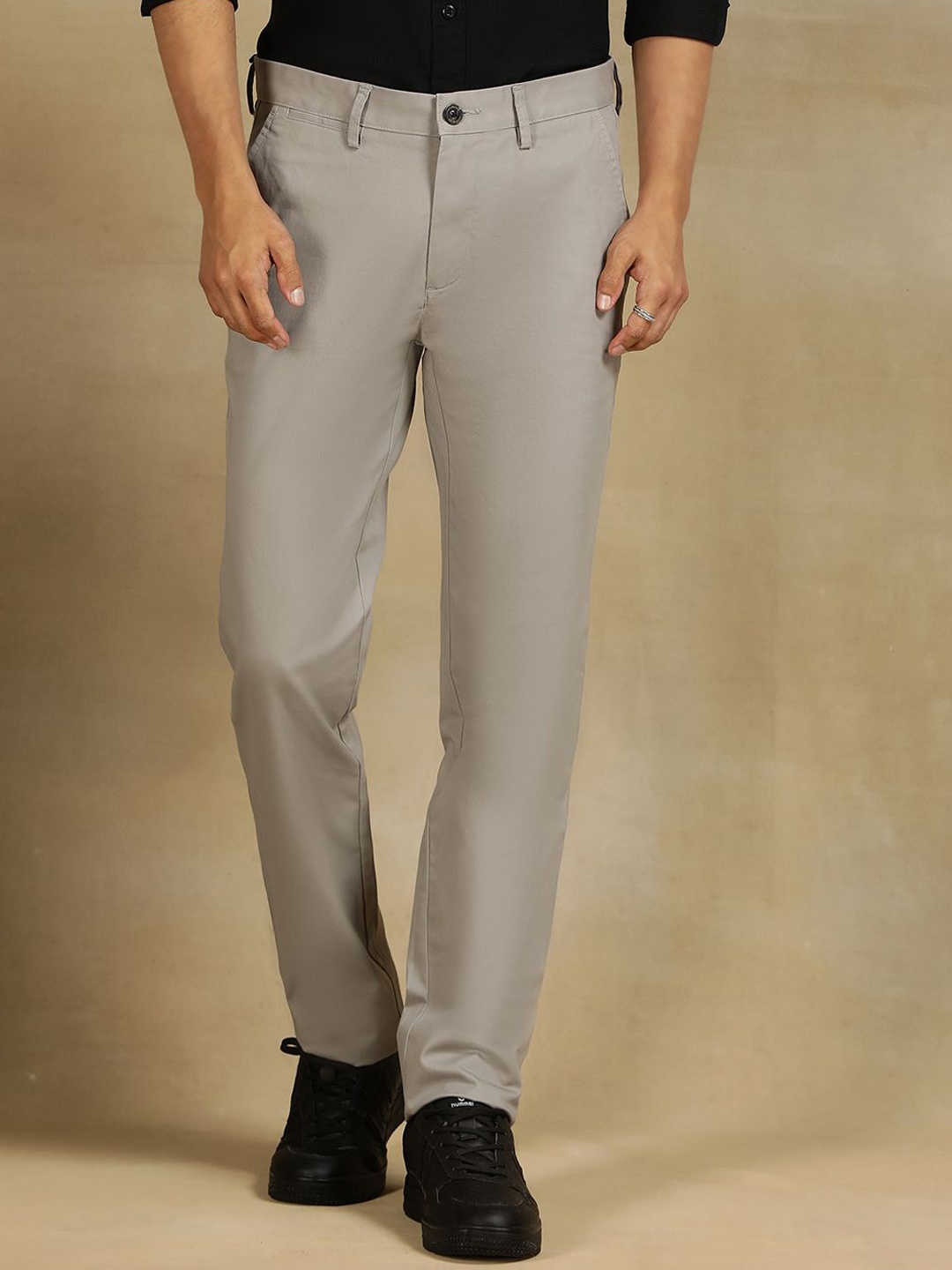 

JADE BLUE Men Slim Fit Trousers, Grey