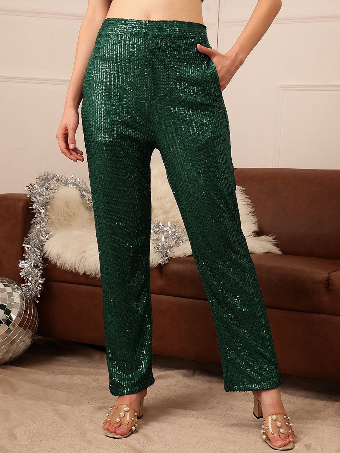 

BAESD Women Embellished Non Iron Mid-Rise Regular Fit Trousers, Green