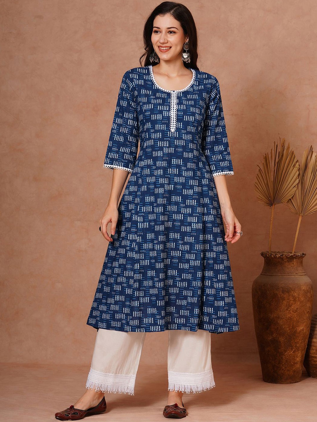 

FASHOR Ethnic Motifs Printed Panelled Pure Cotton Kurta With Palazzos, Blue