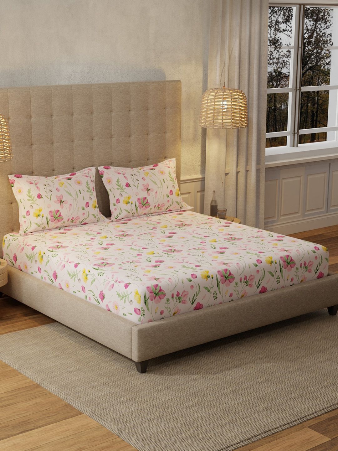 

URBAN SPACE Meadows Rose Pink 200 TC Floral King Fitted Bedsheet, White