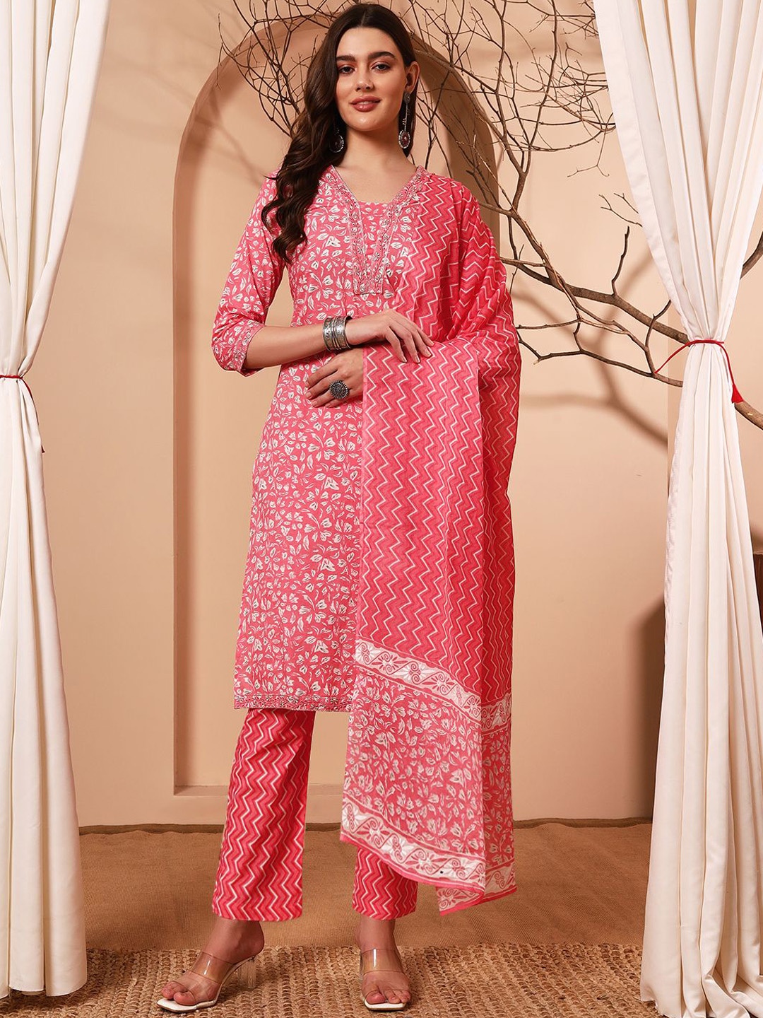 

Nisha Fashion Printed Thread Work Pure Cotton Straight Kurta with Palazzos & Dupatta, Pink