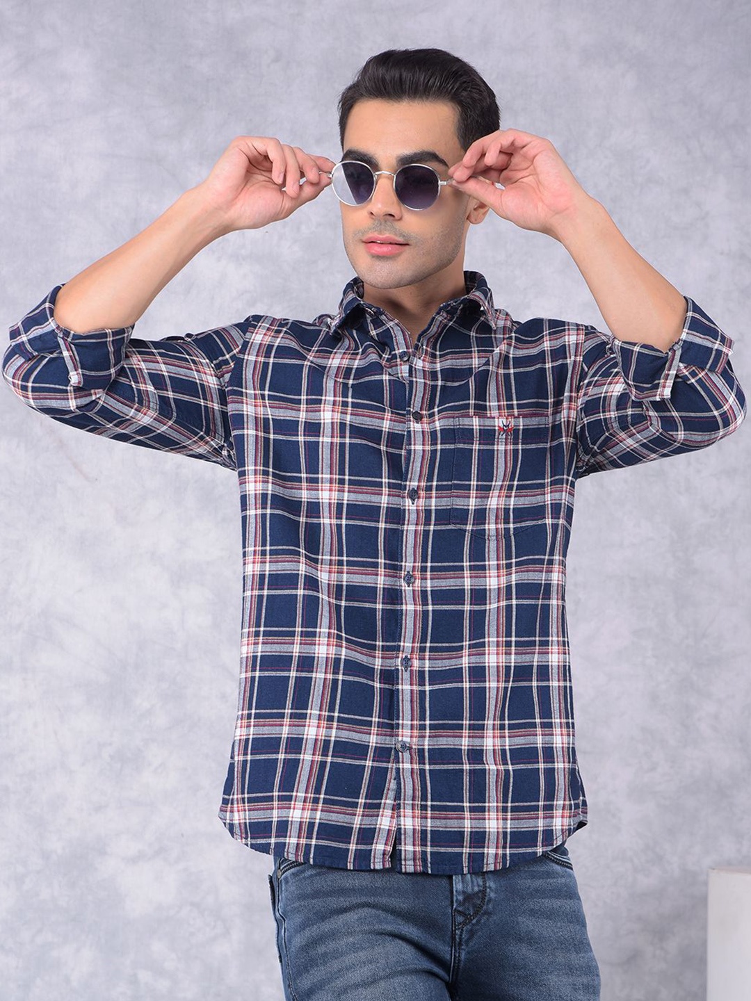 

Crimsoune Club Men Smart Spread Collar Tartan Checked Cotton Slim Fit Casual Shirt, Red