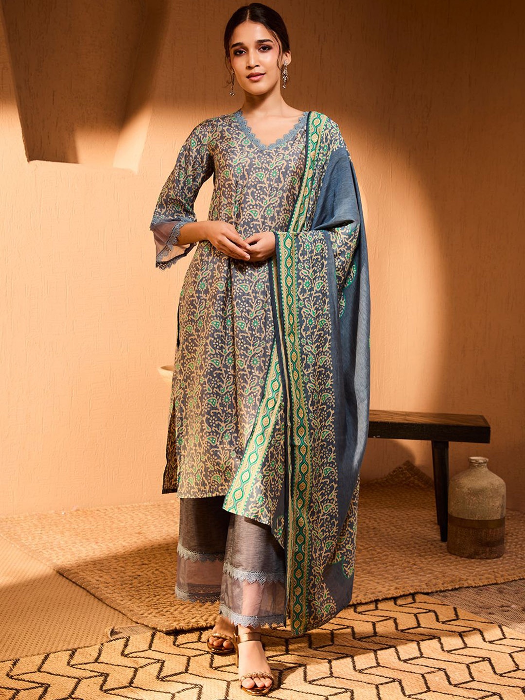

Bani Women Floral Printed Kurta With Palazzos & Dupatta, Grey