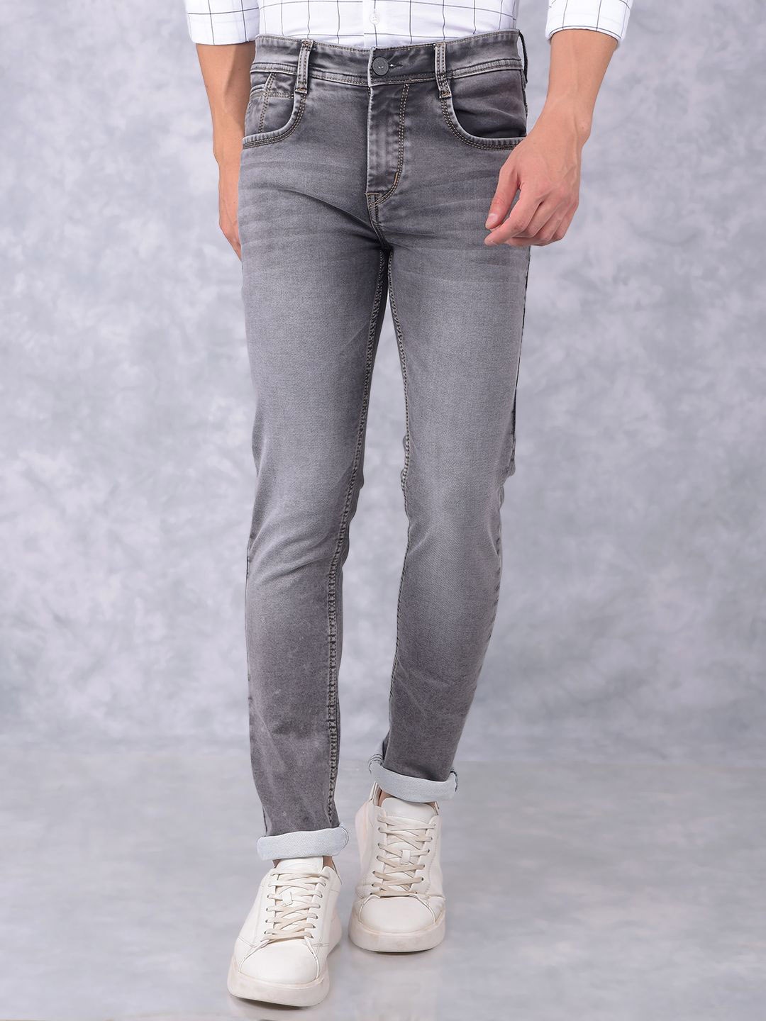 

Crimsoune Club Men Slim Fit Mid-Rise Heavy Fade Stretchable Jeans, Grey
