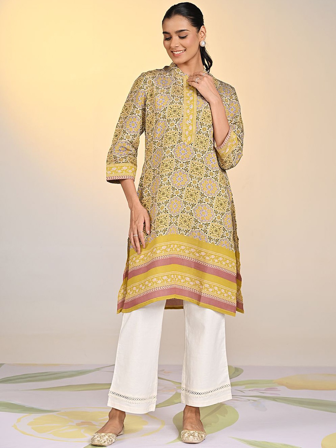 

Lakshita Ethnic Motifs Printed Straight Kurta, Green