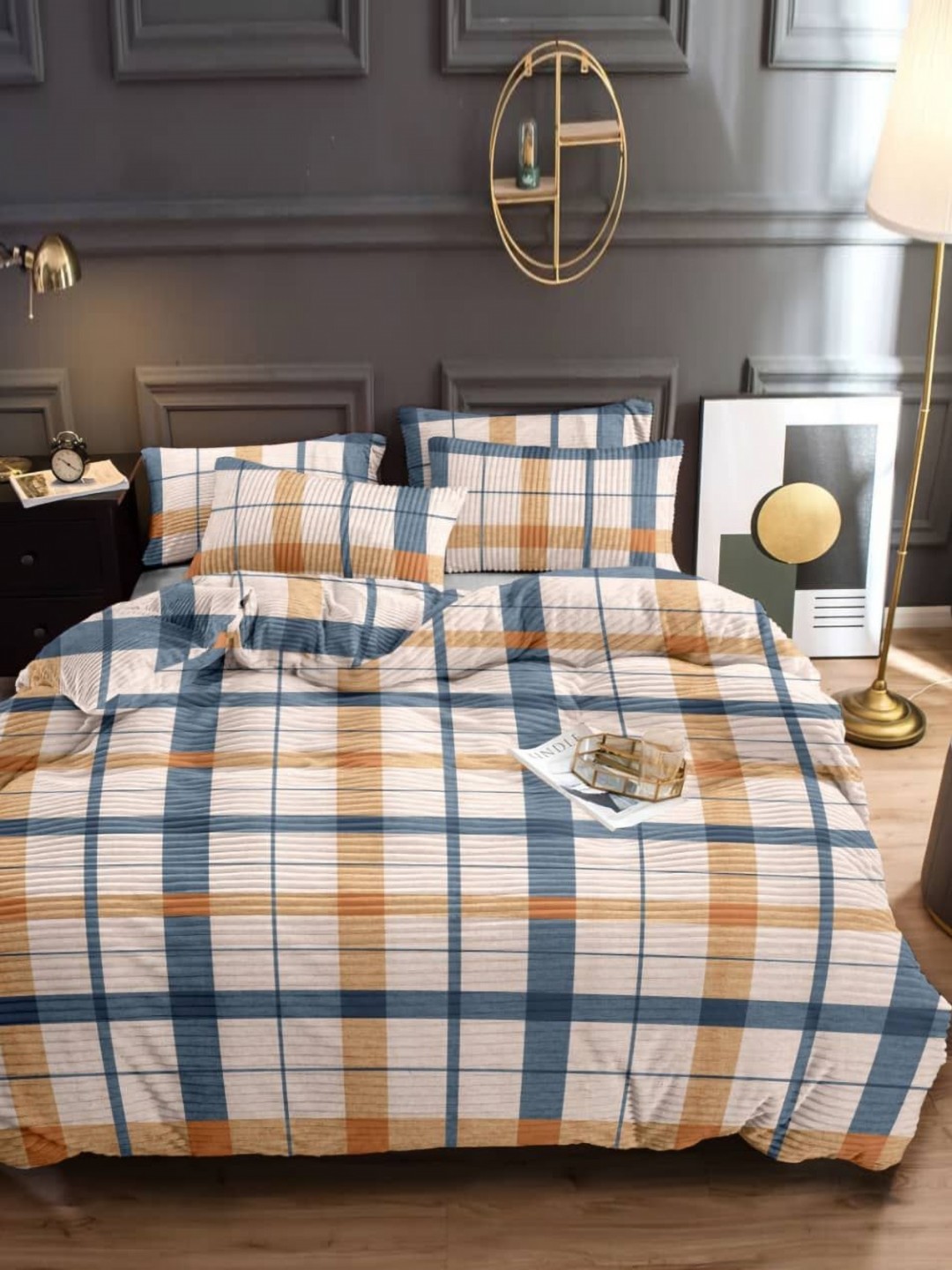 

MORADO Blue & Orange 260 TC Queen Bedsheet with 2 Pillow Covers