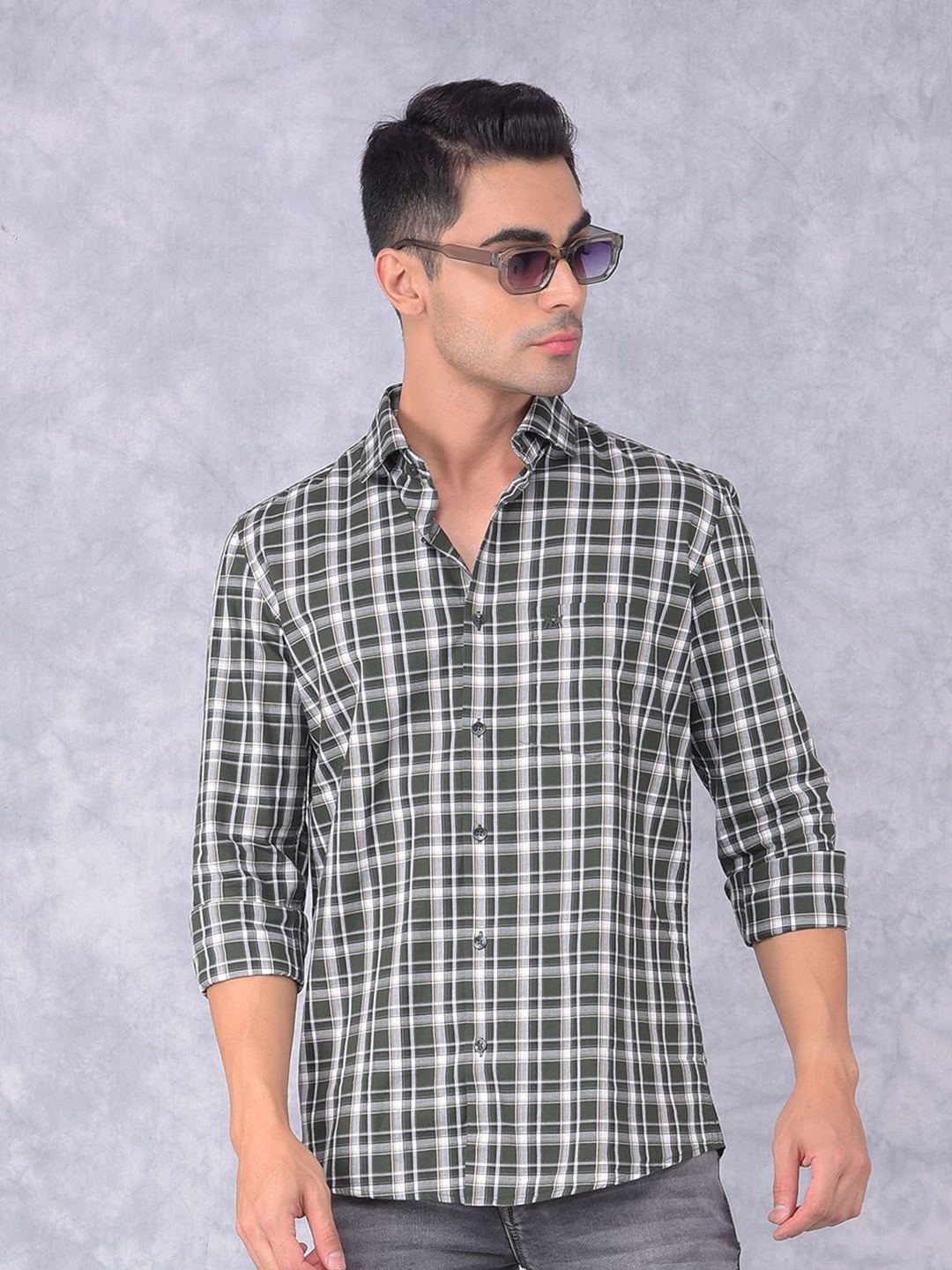 

Crimsoune Club Men Smart Spread Collar Checked Cotton Slim Fit Casual Shirt, Olive
