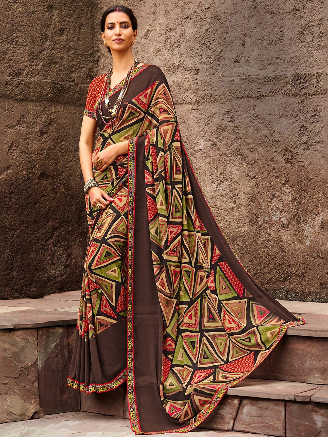 

Laxmipati Geometric Printed Saree, Brown