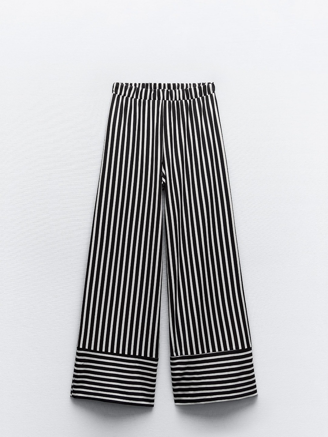 

ZARA Women Purple Trousers
