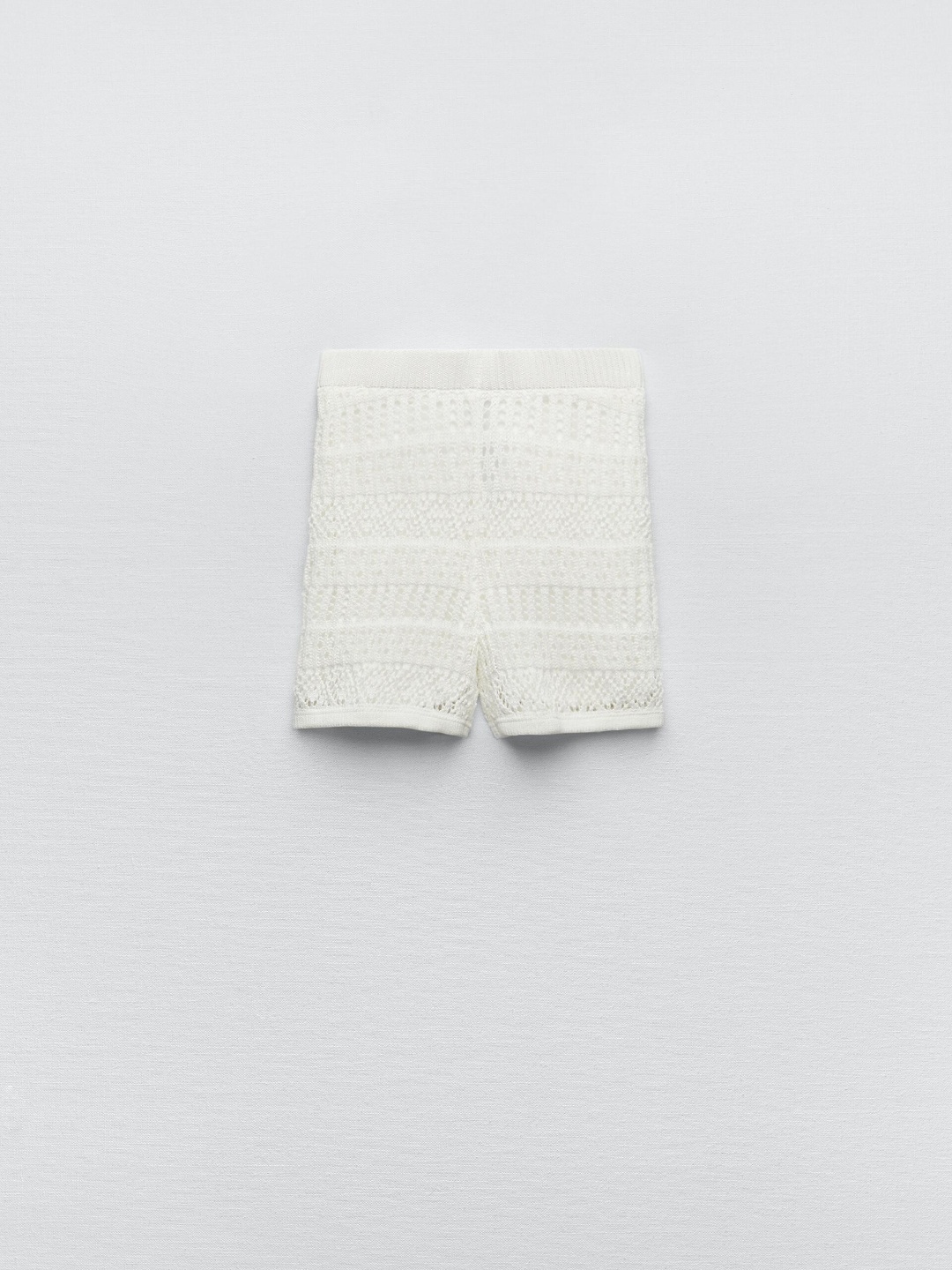 

ZARA Women Beige Trousers