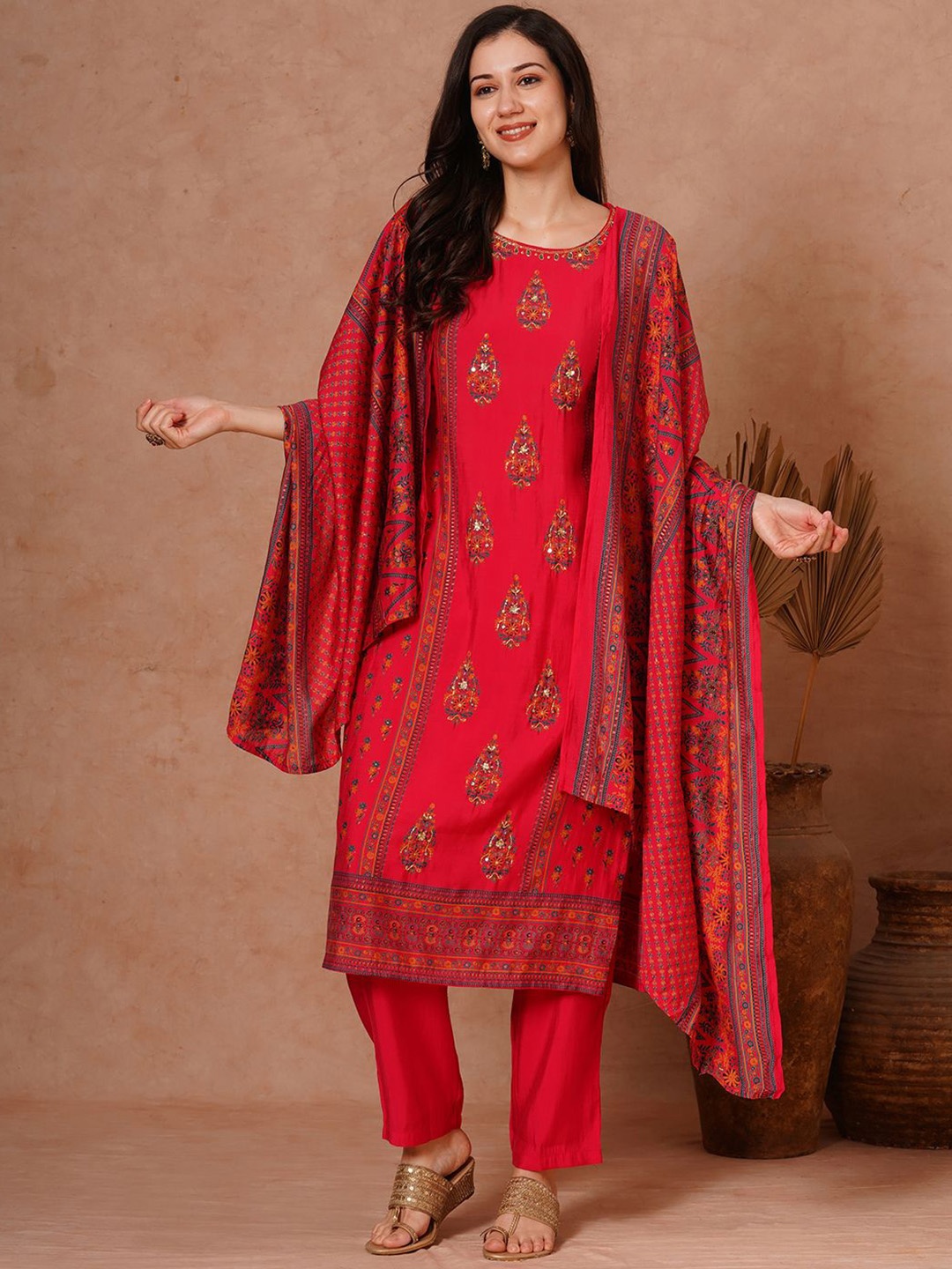 

FASHOR Ethnic Motifs Printed Beads and Stones Straight Kurta With Trousers & Dupatta, Pink