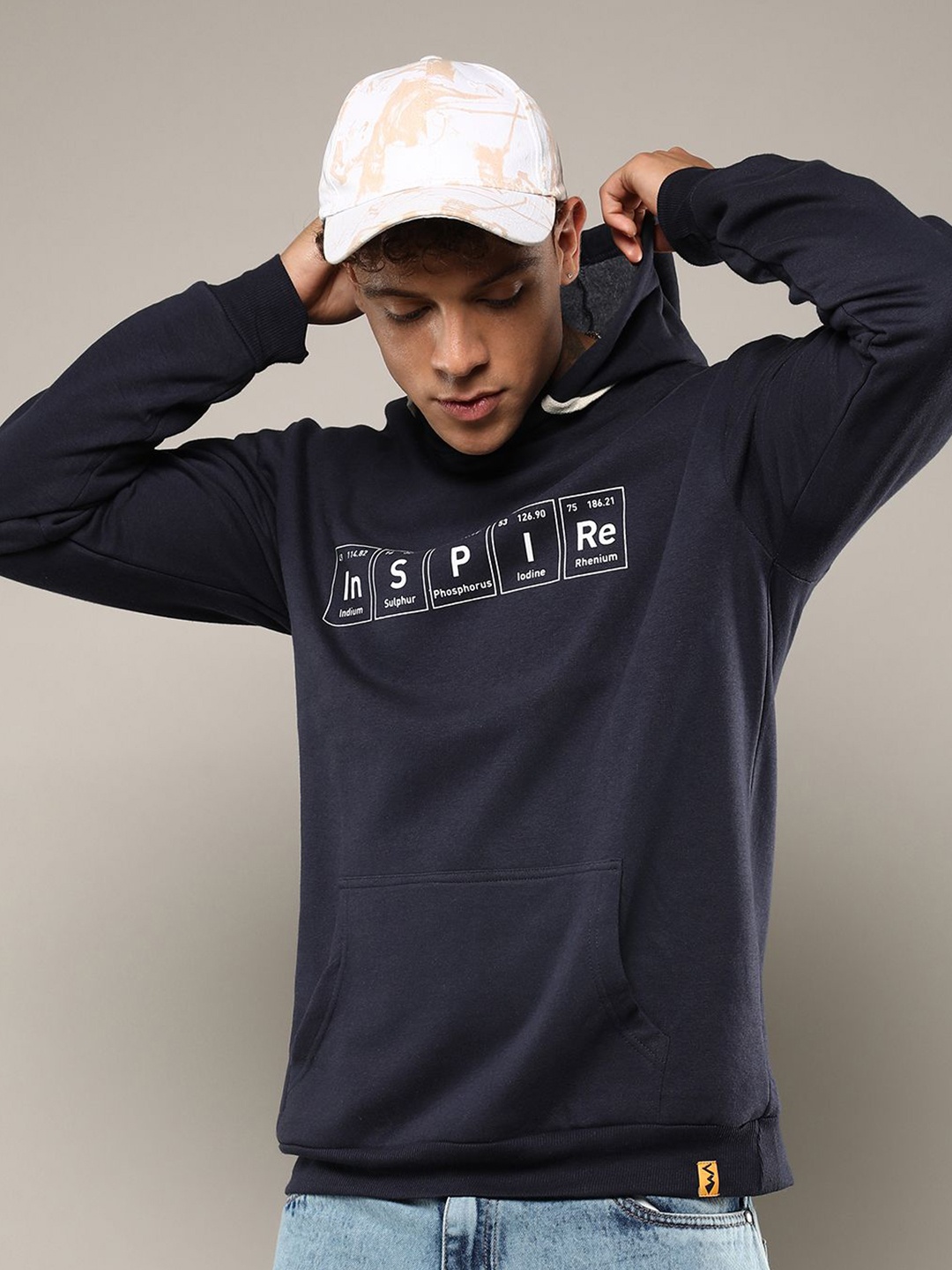 

Campus Sutra Men Hooded Sweatshirt, Black