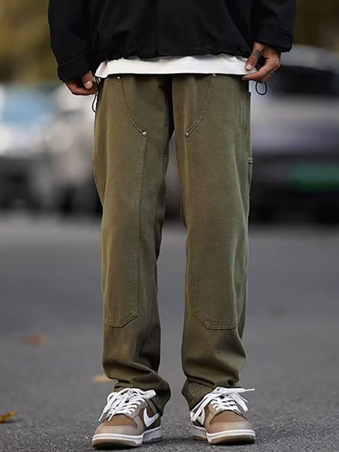 

StyleCast x Revolte Men Regular Fit Cargos Trousers, Green